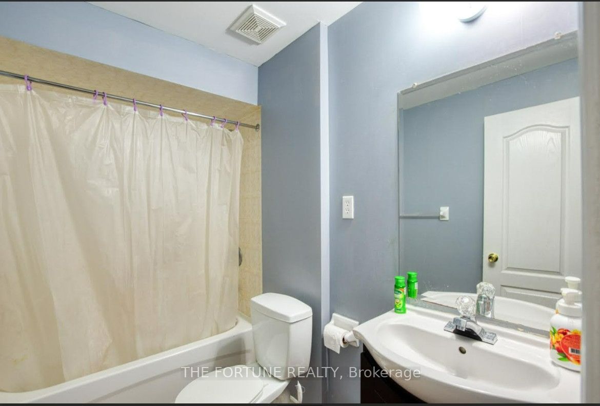 18 Saint Eugene Street Property Photo 12