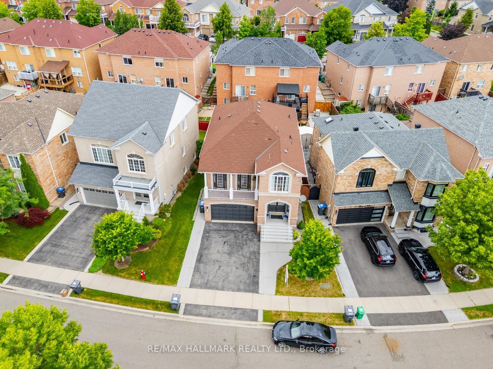 9 Flatbush Lane Property Photo 1