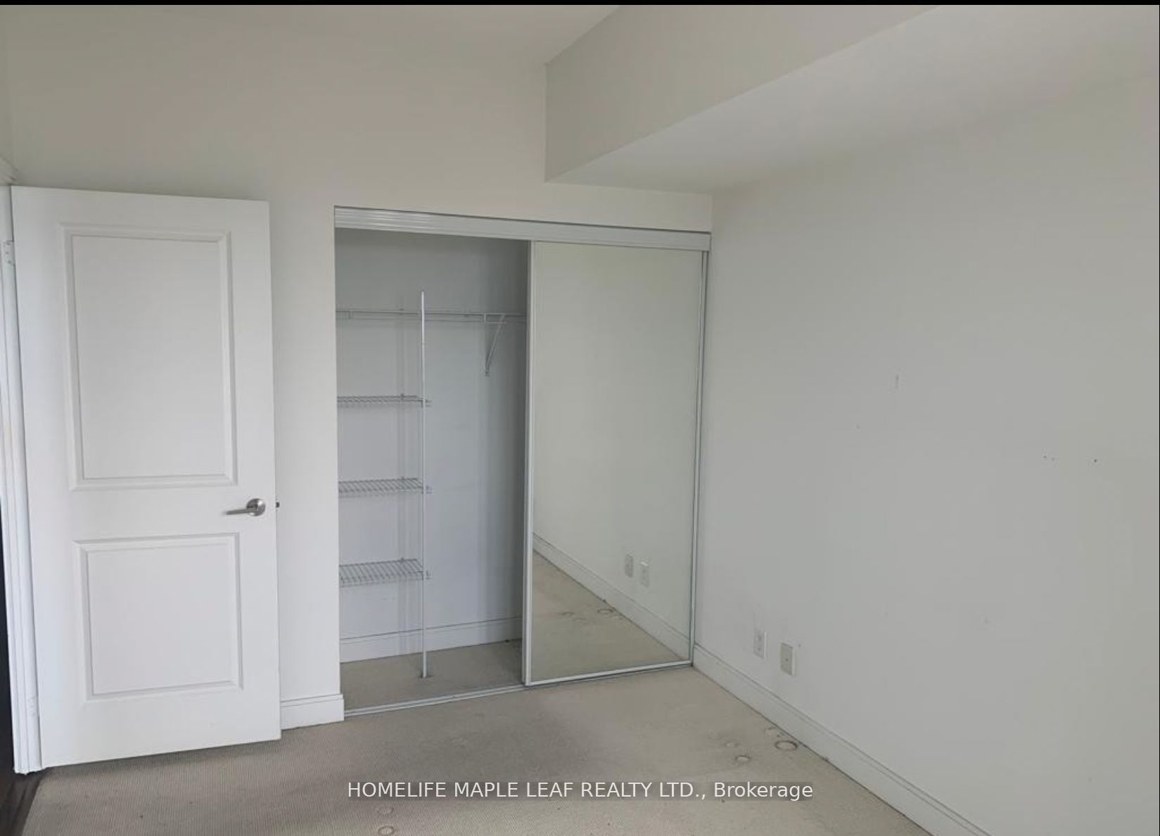 60 Absolute Avenue 3608 Property Photo 9