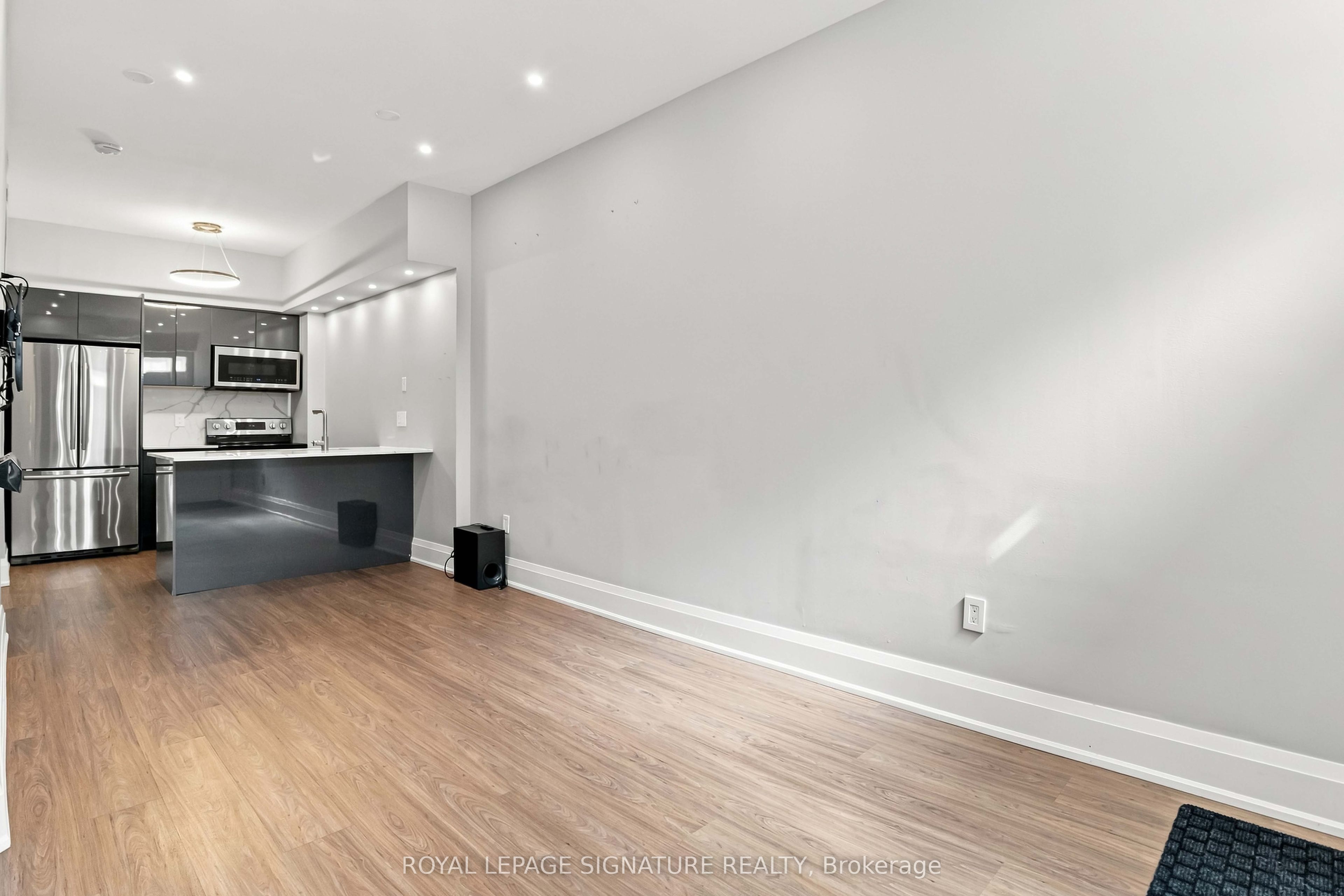 605 Shoreline Drive 9 Property Photo 10