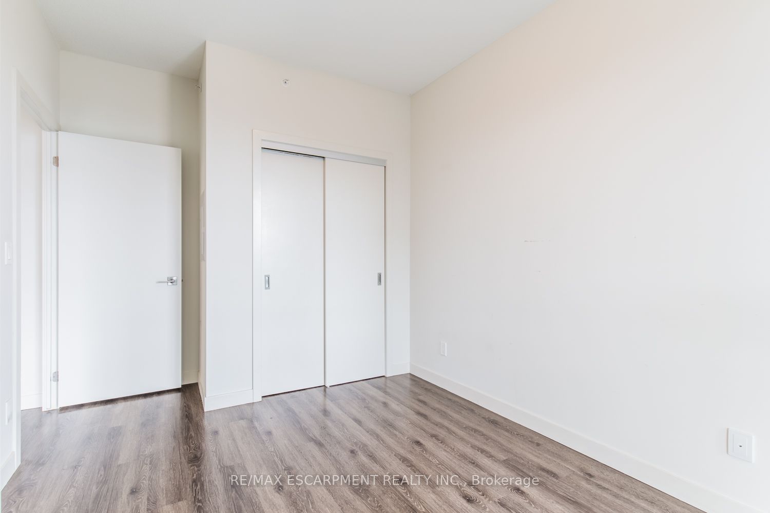 2087 Fairview Street 2107 Property Photo 20