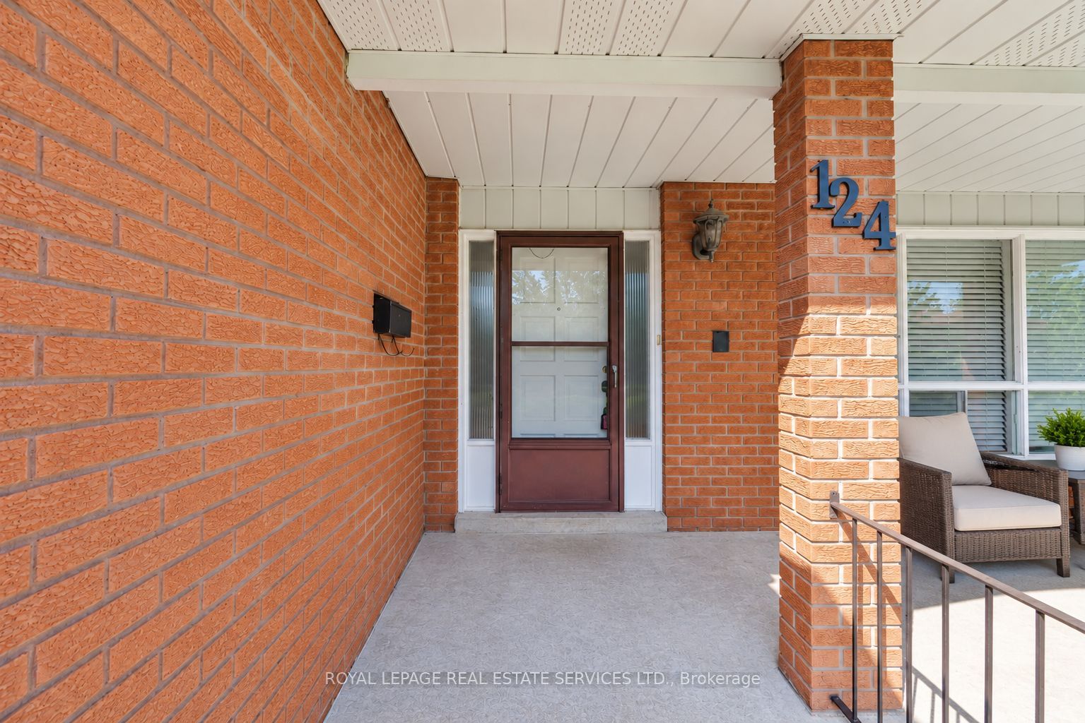 124 Stilecroft Drive Property Photo 5