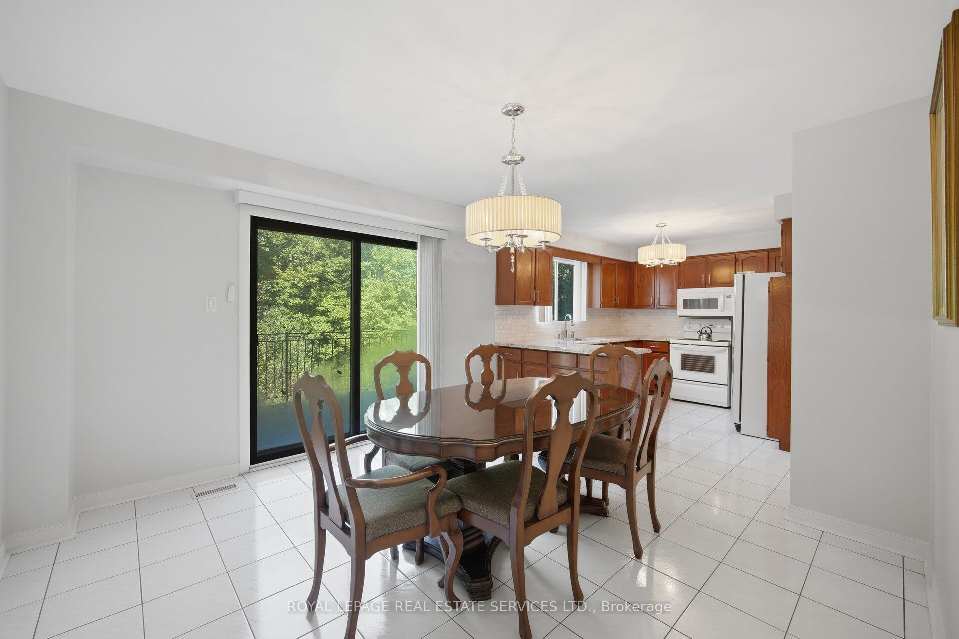 124 Stilecroft Drive Property Photo 16