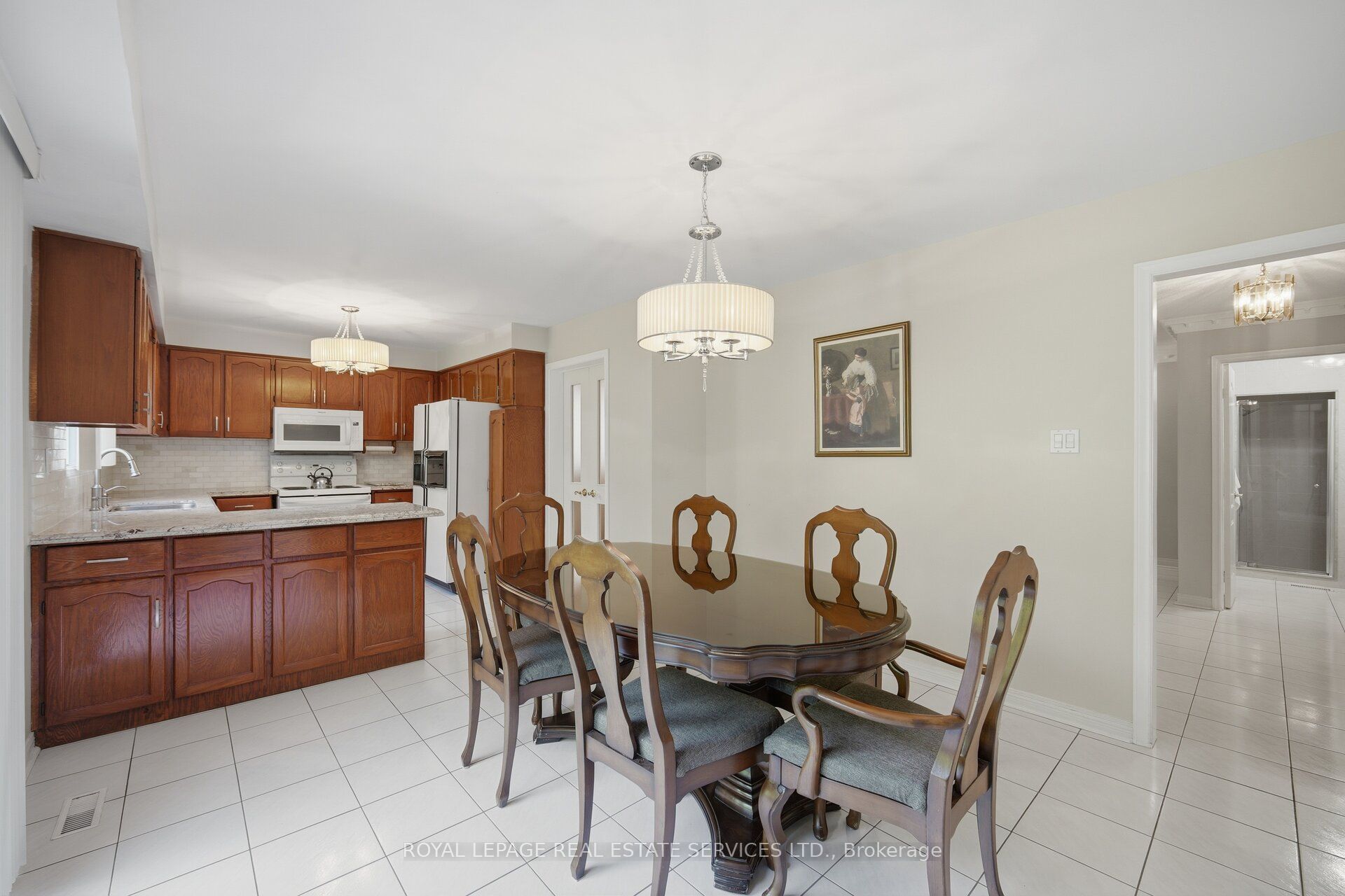 124 Stilecroft Drive Property Photo 17