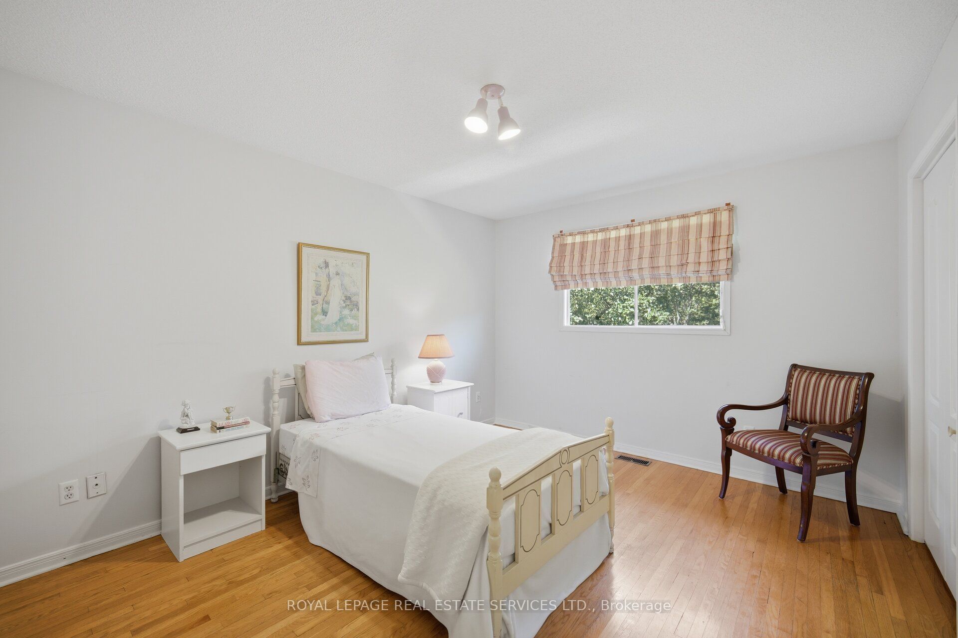 124 Stilecroft Drive Property Photo 28