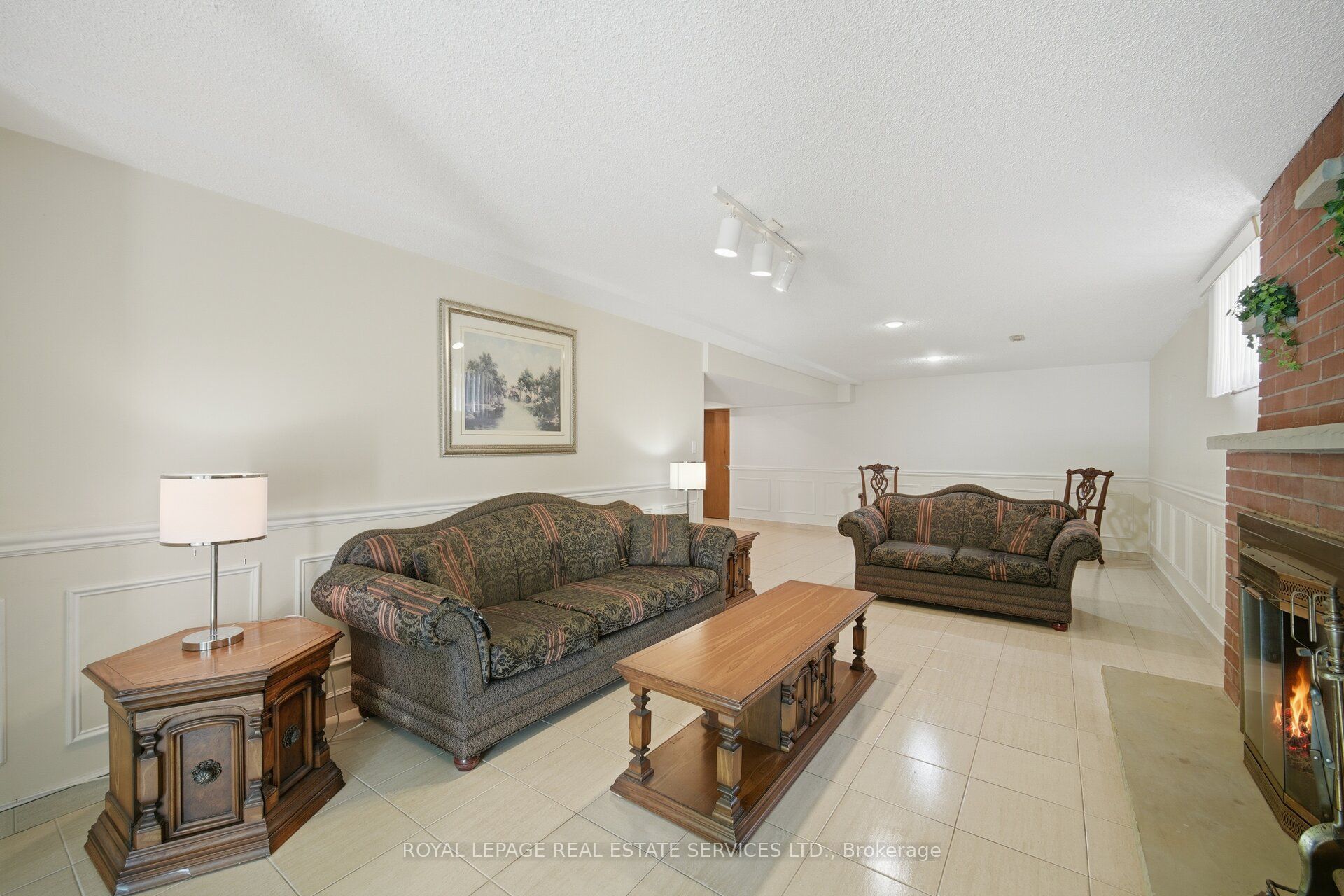 124 Stilecroft Drive Property Photo 35