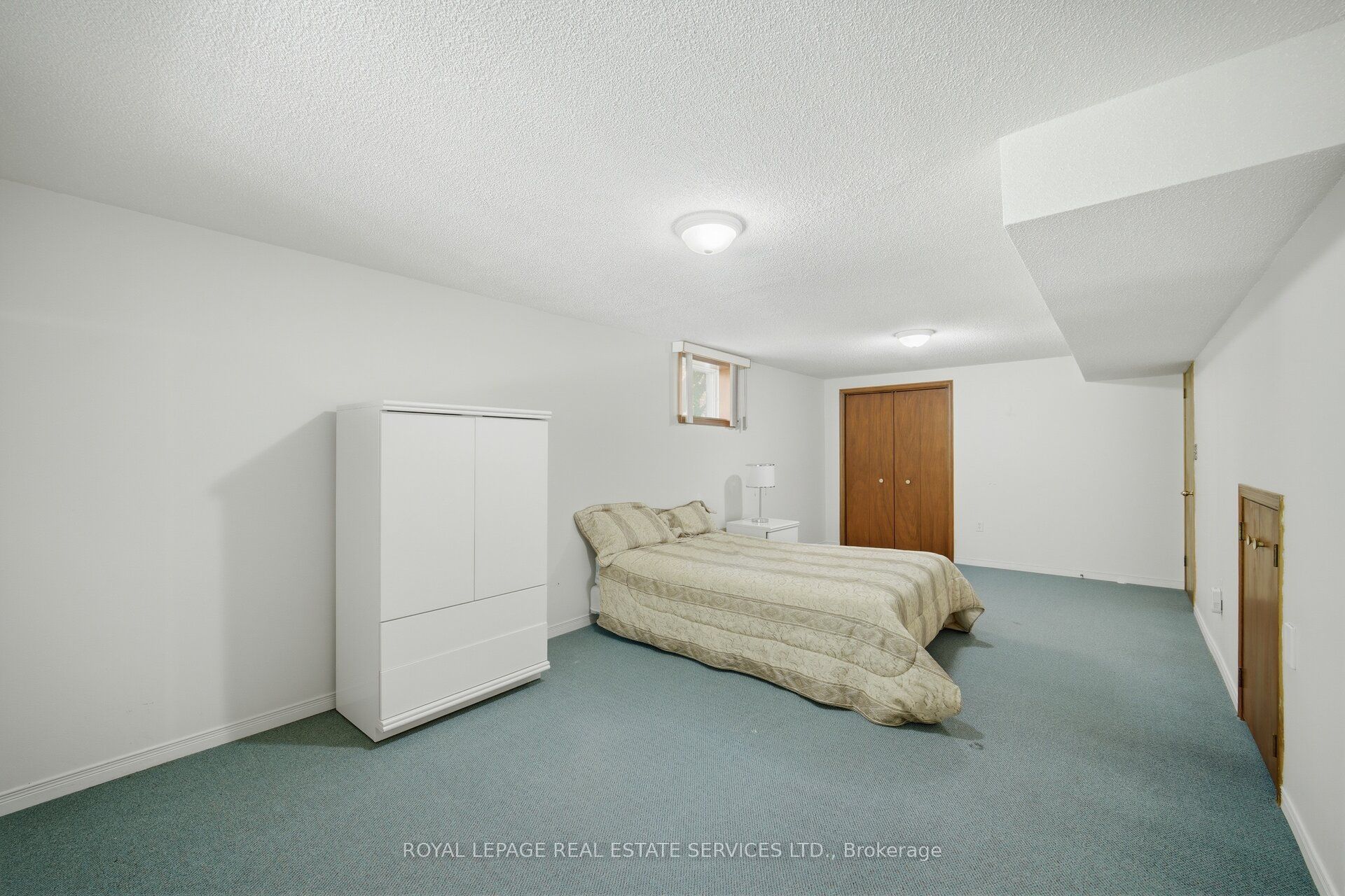 124 Stilecroft Drive Property Photo 41