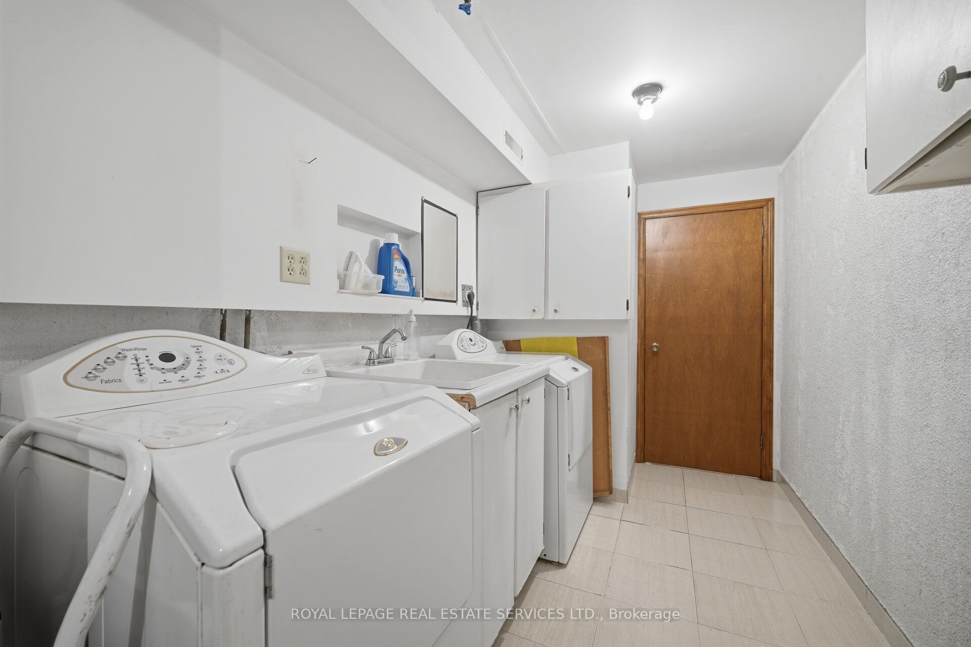 124 Stilecroft Drive Property Photo 43