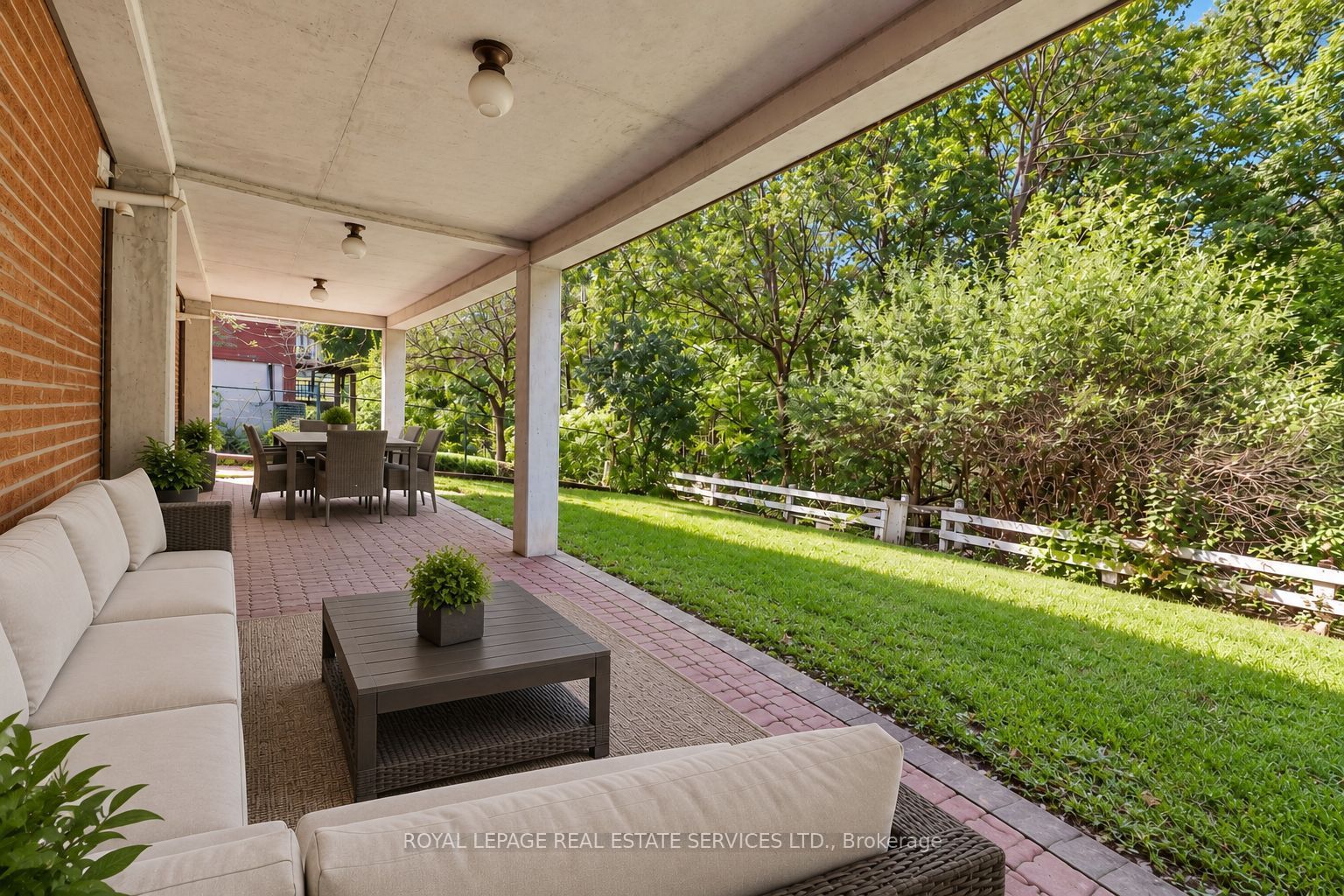 124 Stilecroft Drive Property Photo 45