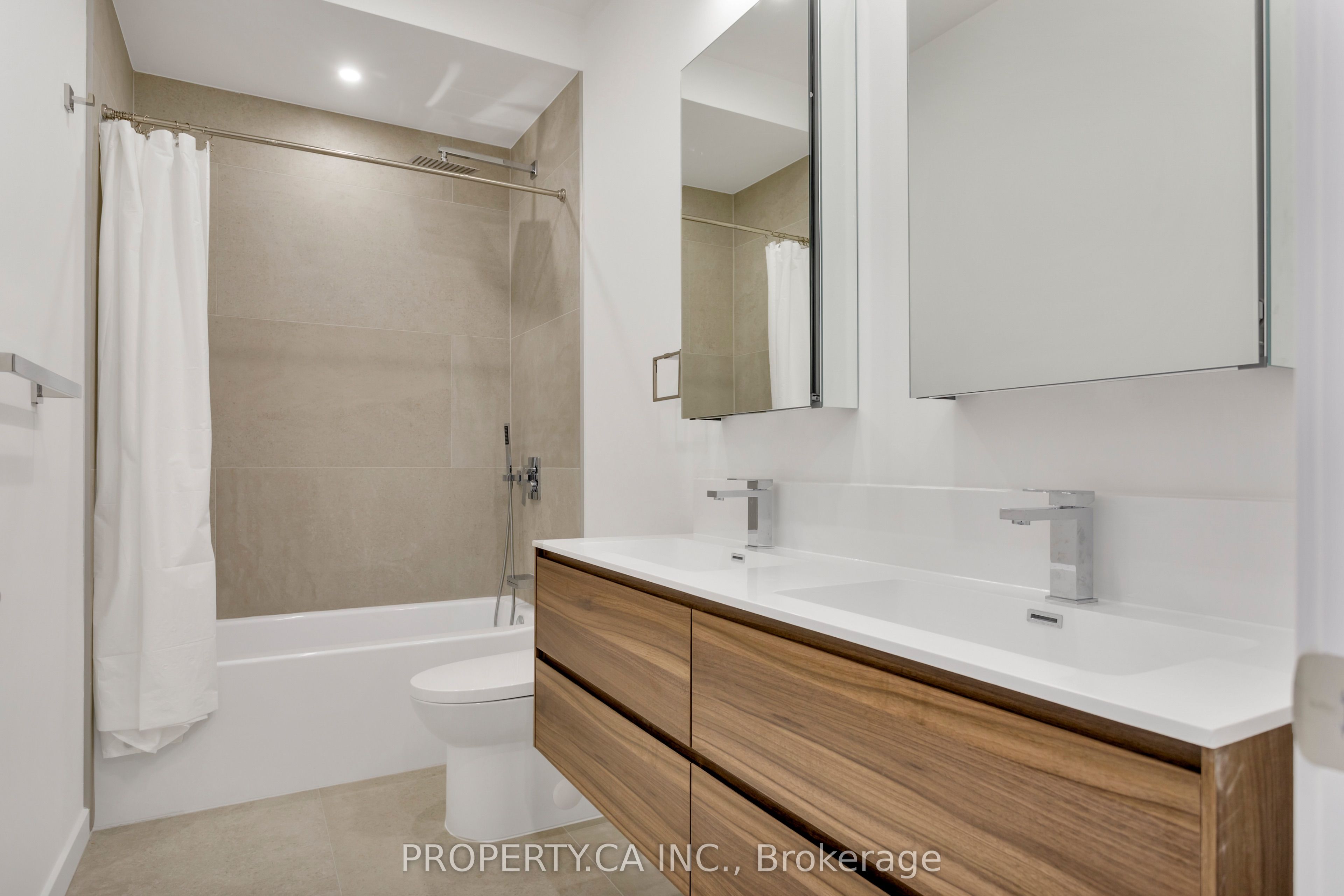 301 Keele Street Unit #3 Property Photo 14