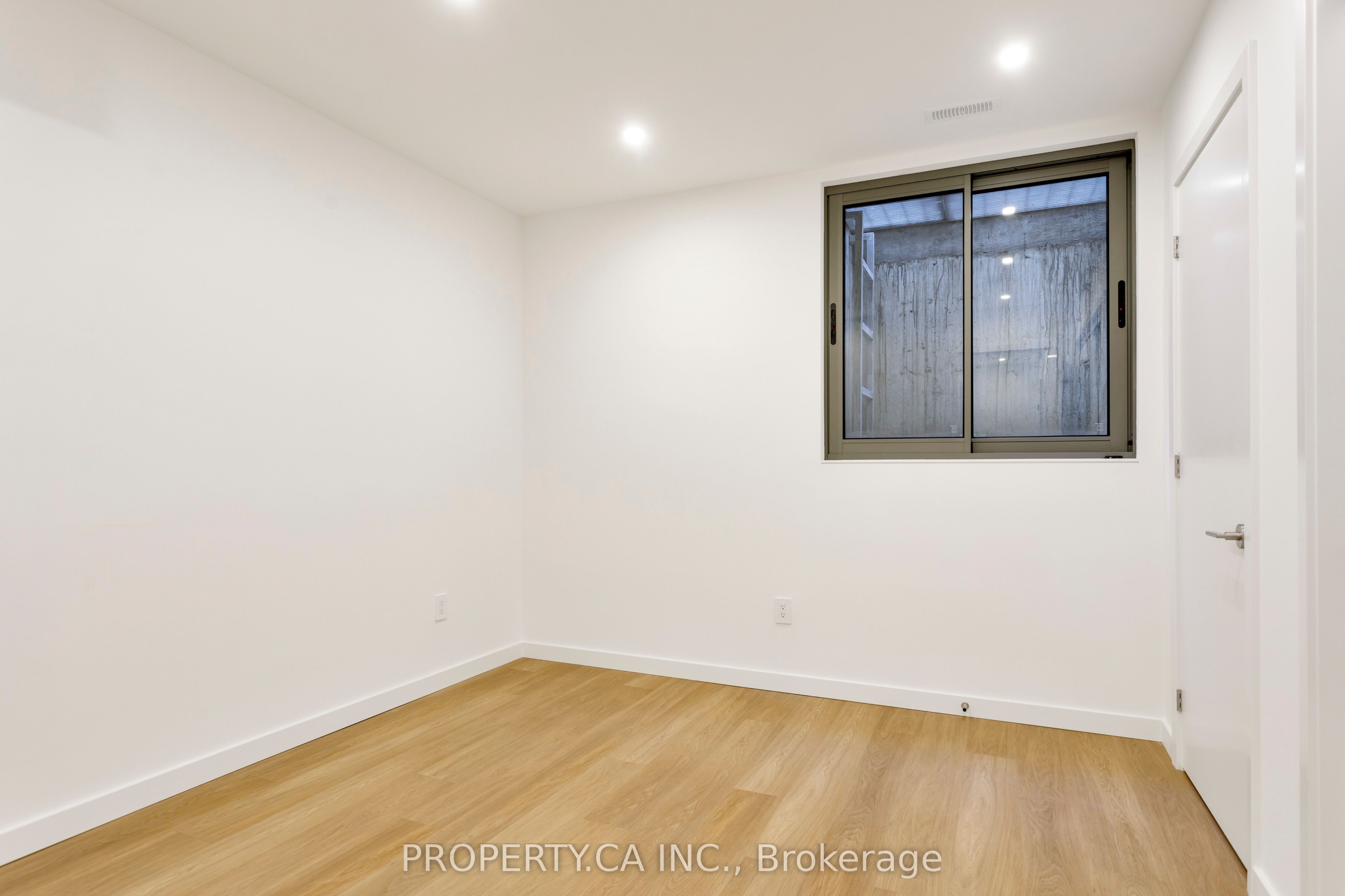 301 Keele Street Unit #3 Property Photo 43