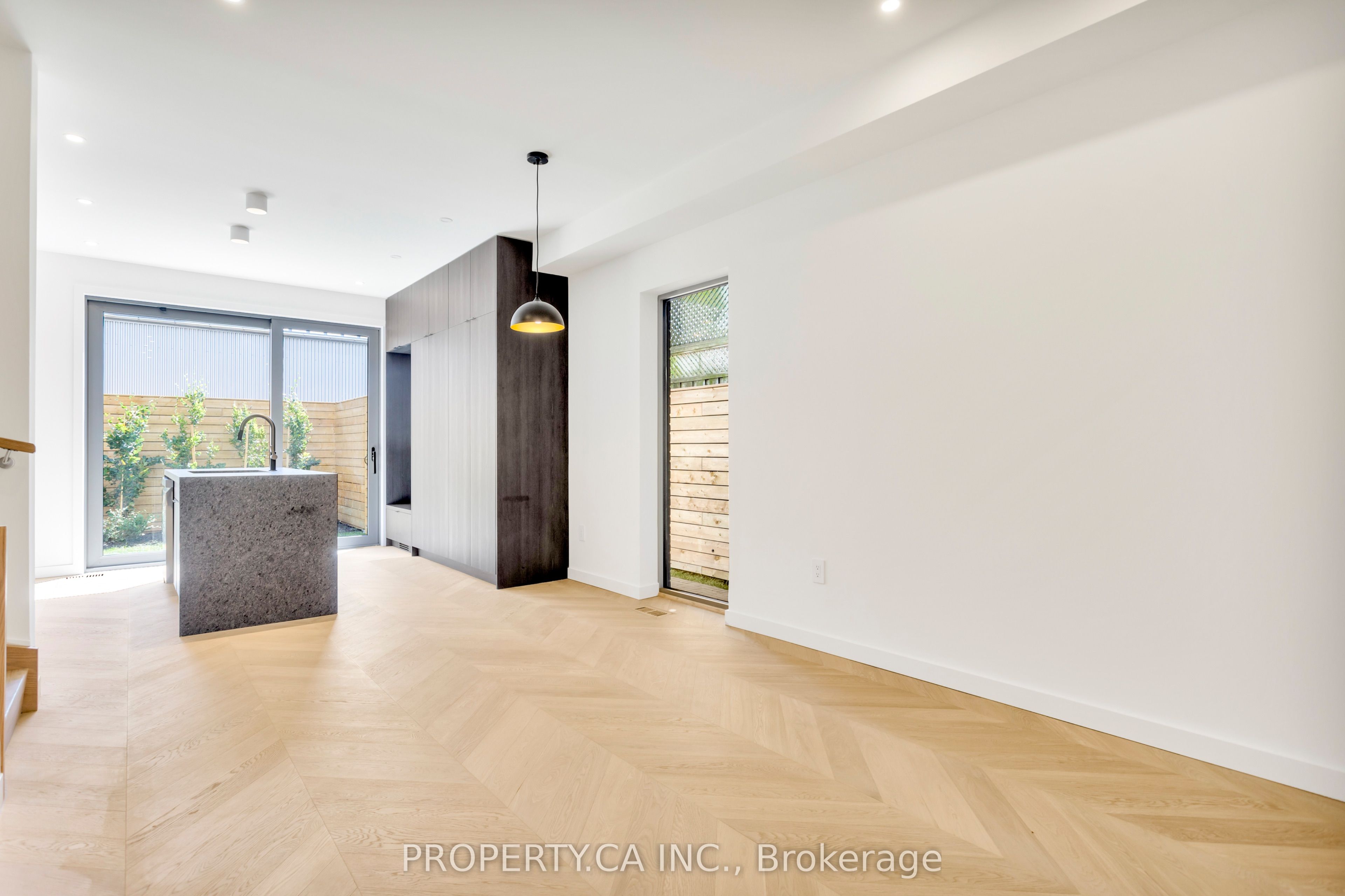 301 Keele Street Unit #4 Property Photo 13