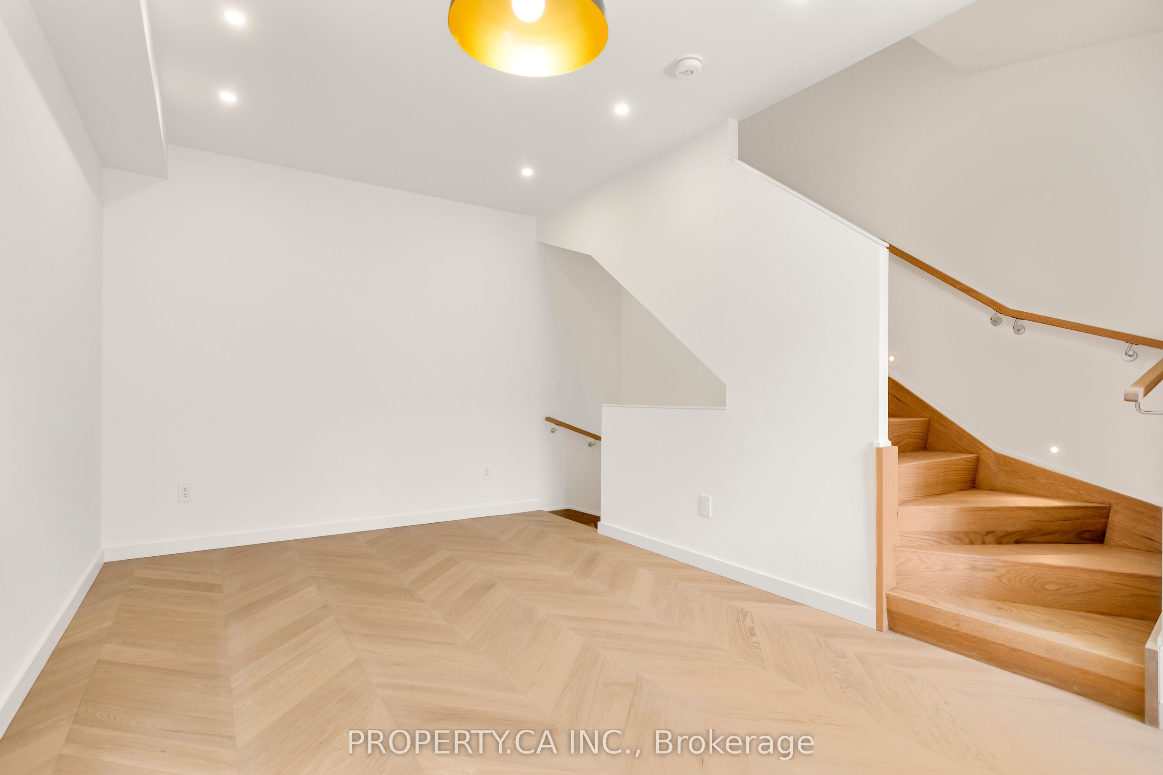 301 Keele Street Unit #4 Property Photo 14