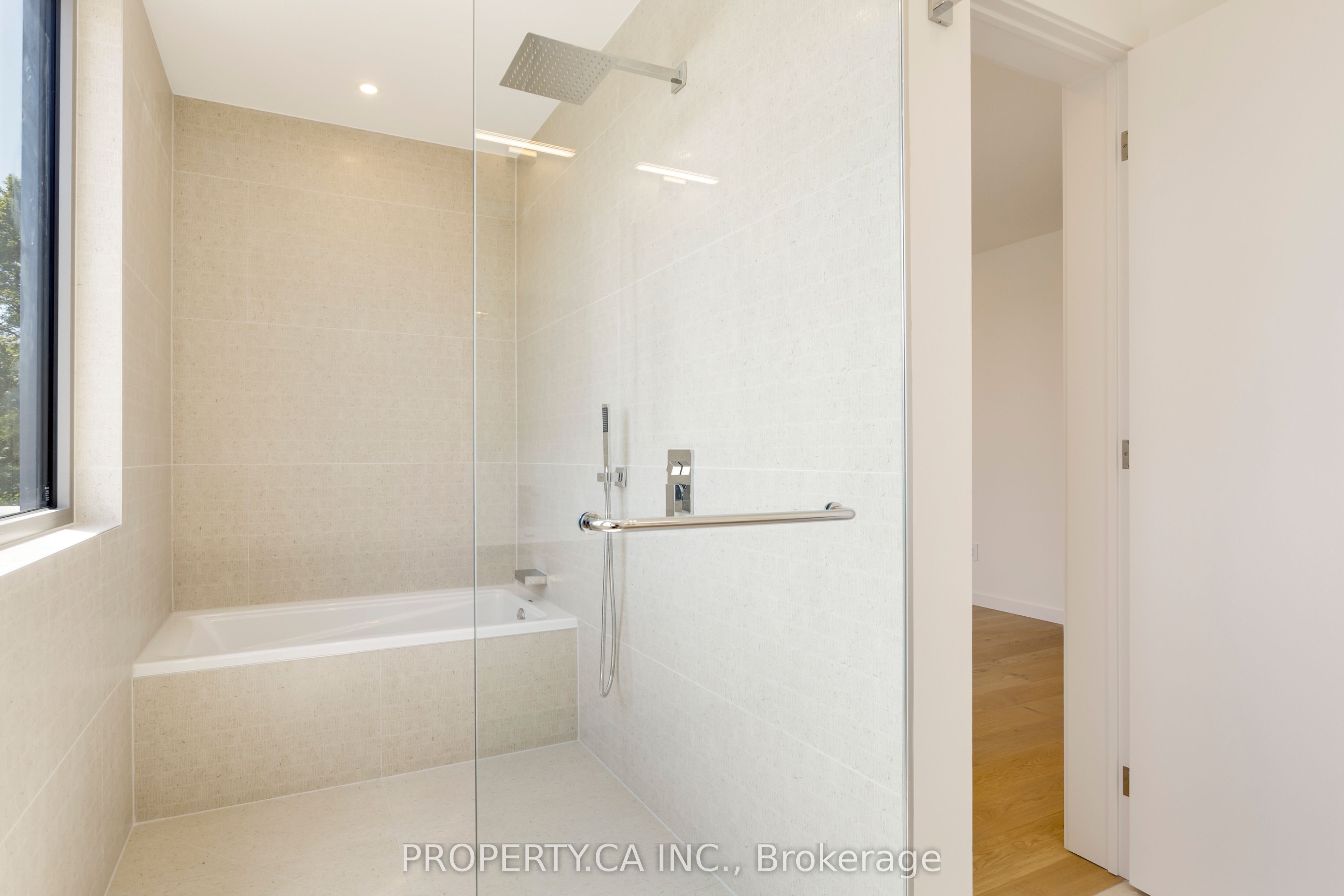 301 Keele Street Unit #4 Property Photo 32
