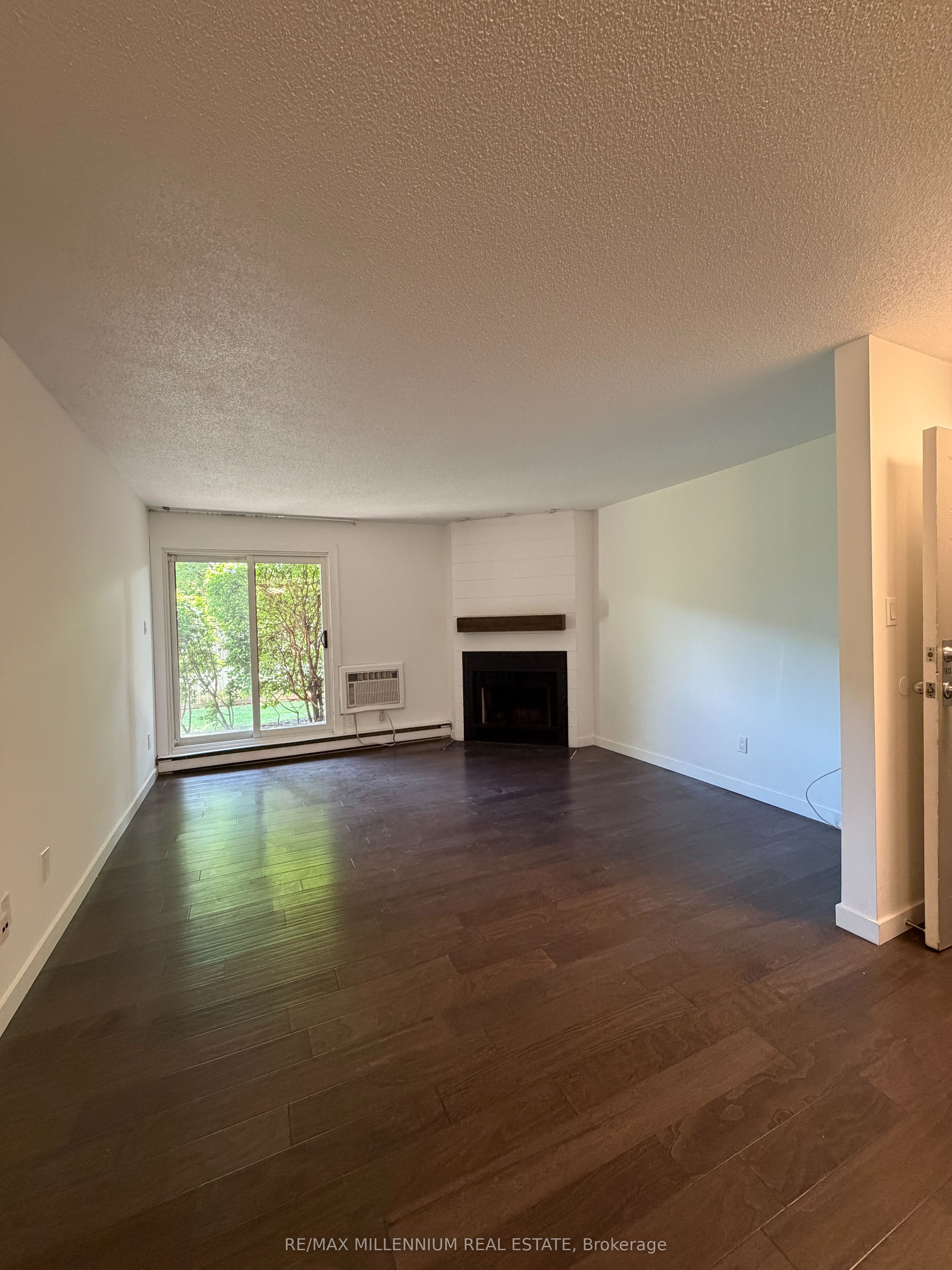 1480 Pilgrims Way 1613 Property Photo 2