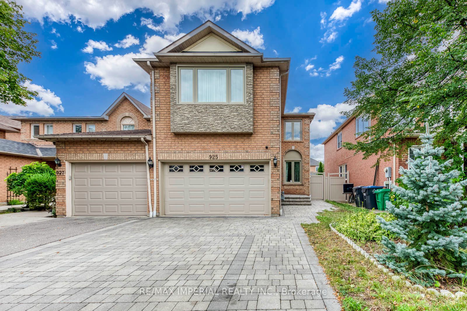925 Cardington Street Property Photo 1