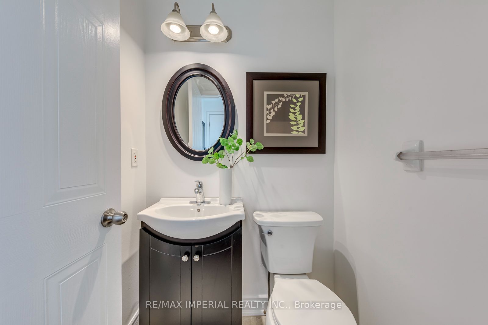 925 Cardington Street Property Photo 18
