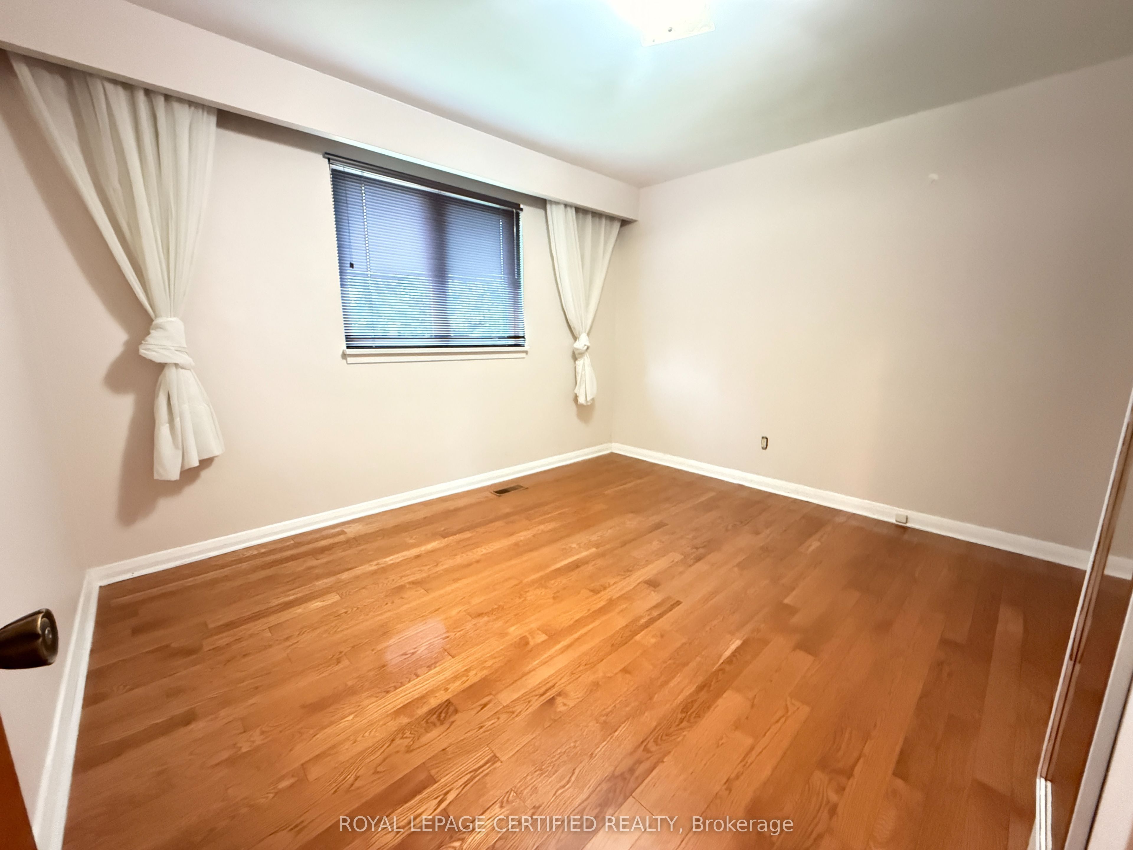 1398 Wren Avenue Property Photo 13