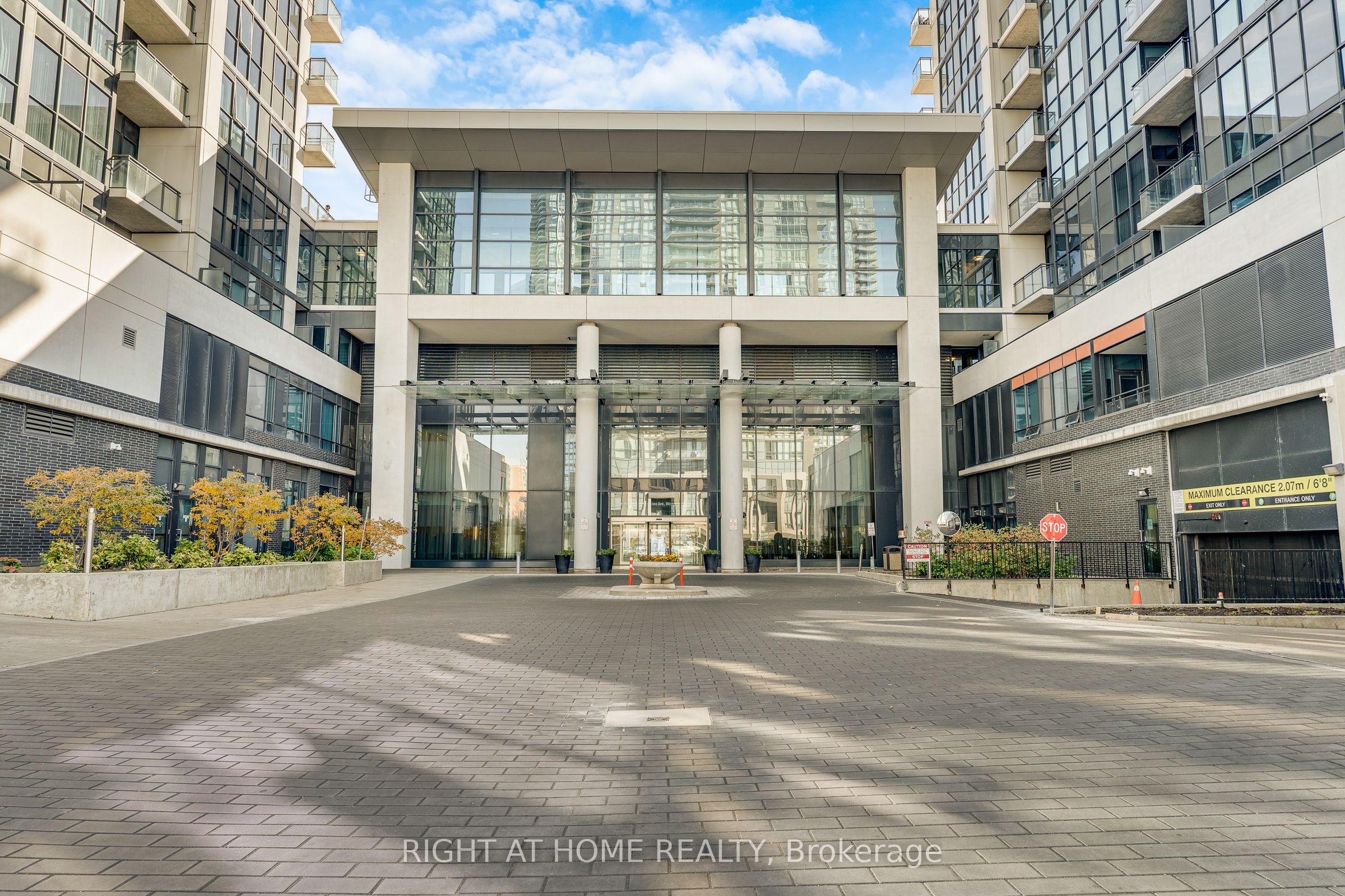 55 Eglinton Avenue W 1101 Property Photo 5