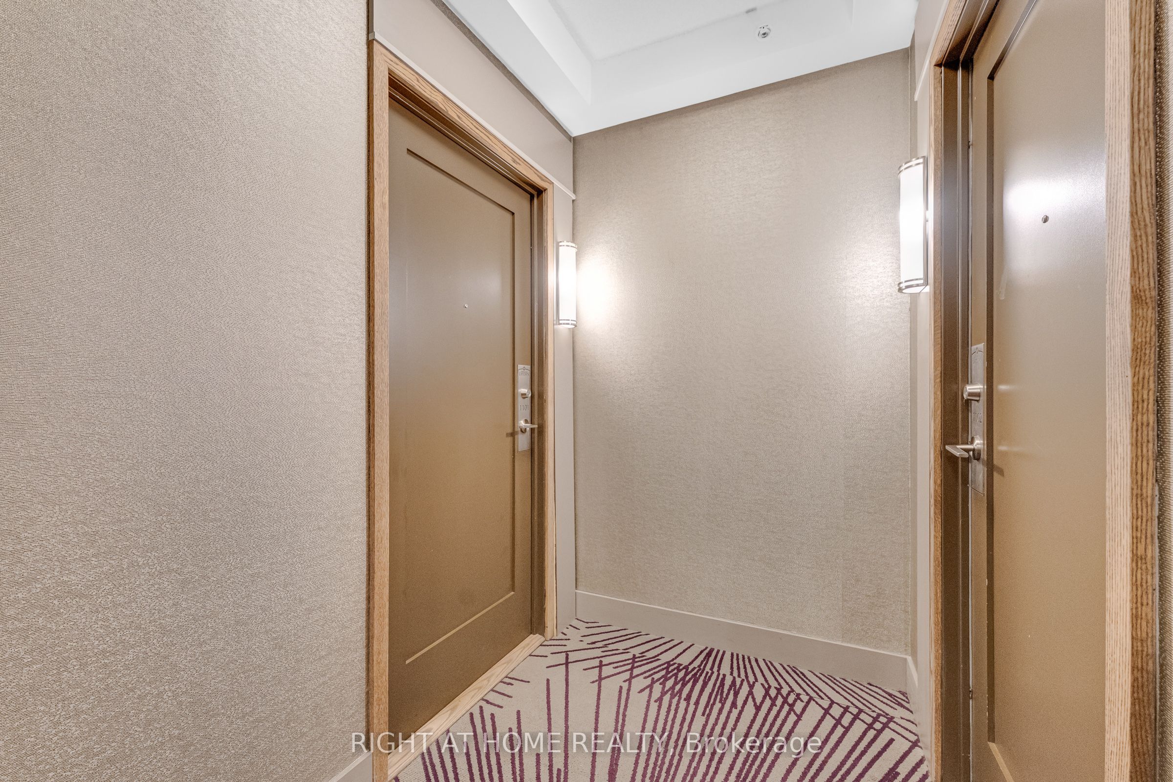 55 Eglinton Avenue W 1101 Property Photo 7