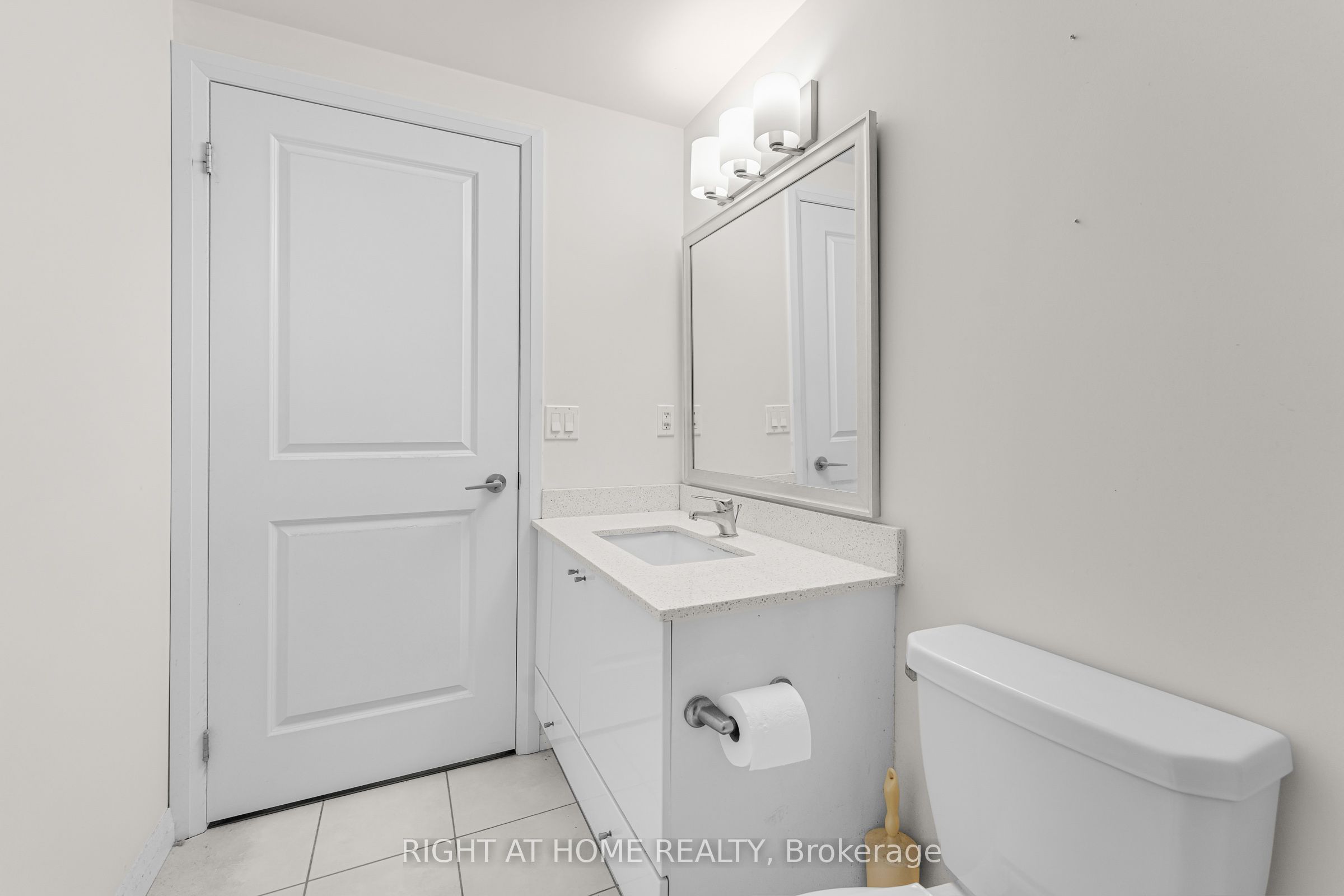 55 Eglinton Avenue W 1101 Property Photo 26