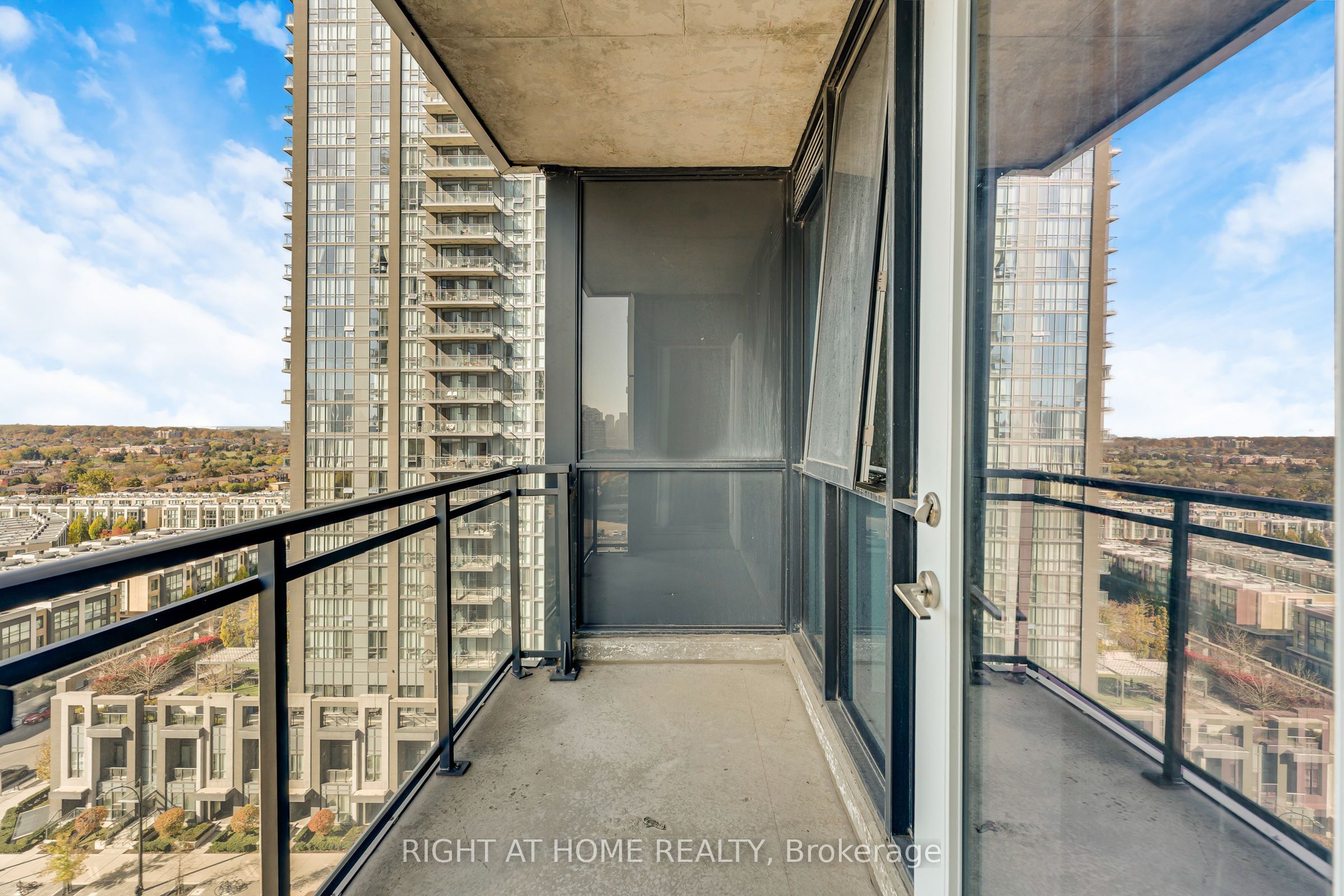 55 Eglinton Avenue W 1101 Property Photo 28