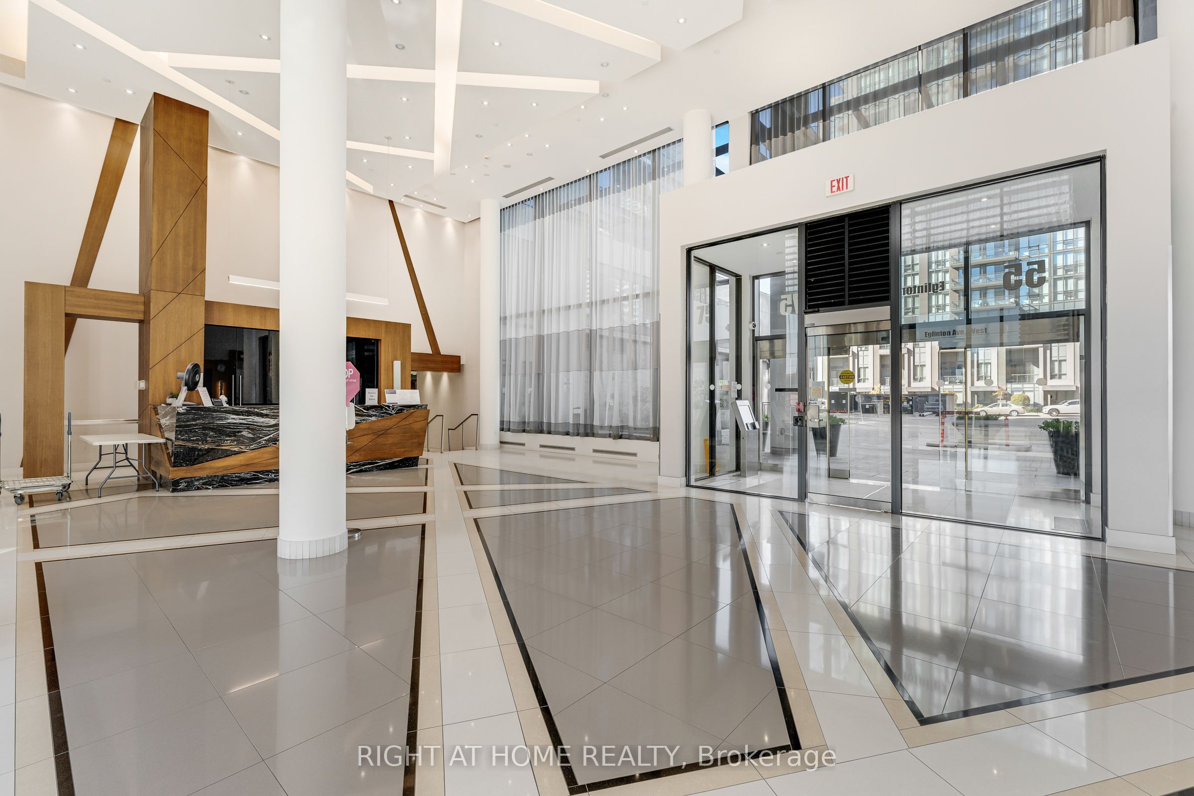 55 Eglinton Avenue W 1101 Property Photo 31