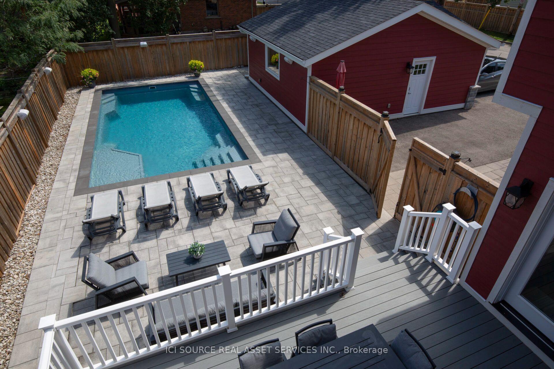 62 Miles Street Property Photo 7