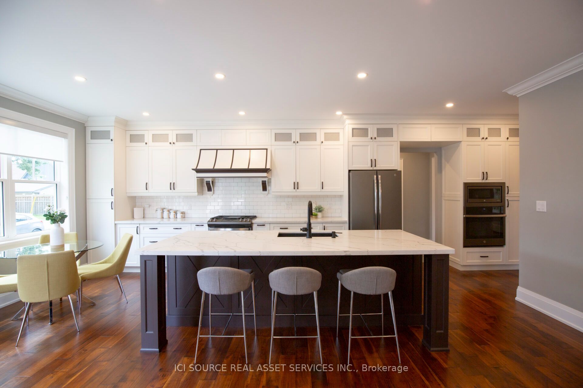 62 Miles Street Property Photo 15