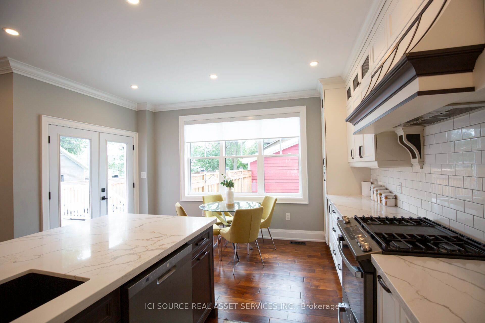 62 Miles Street Property Photo 16