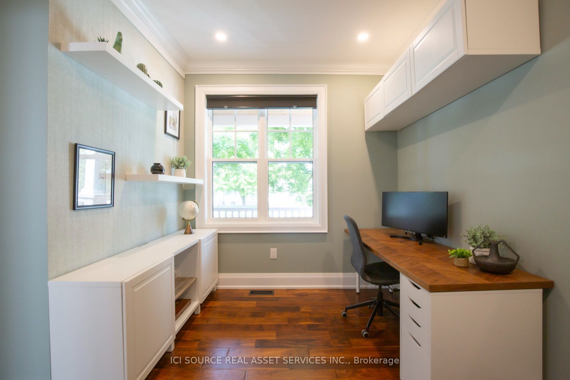 62 Miles Street Property Photo 21