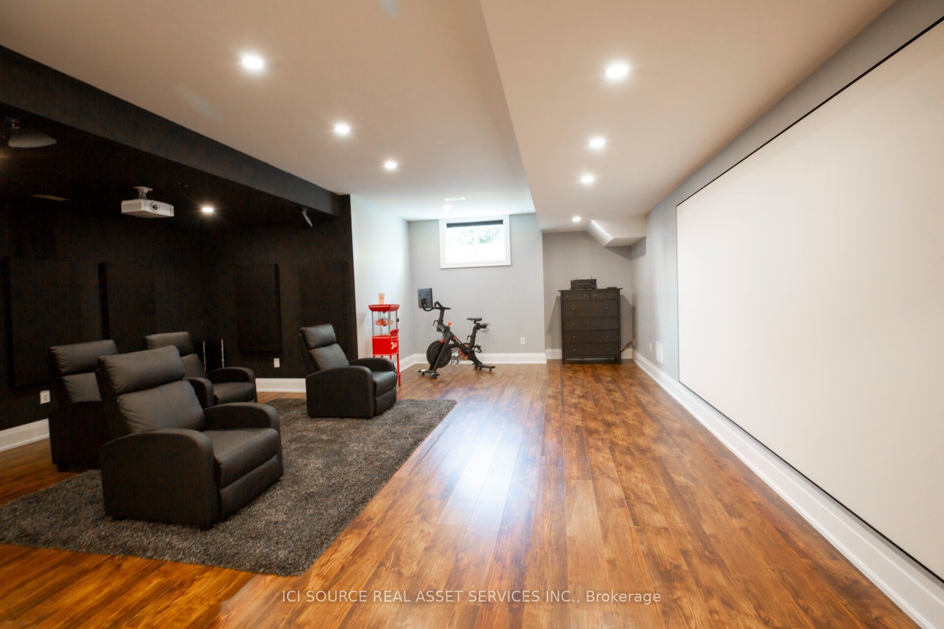 62 Miles Street Property Photo 26