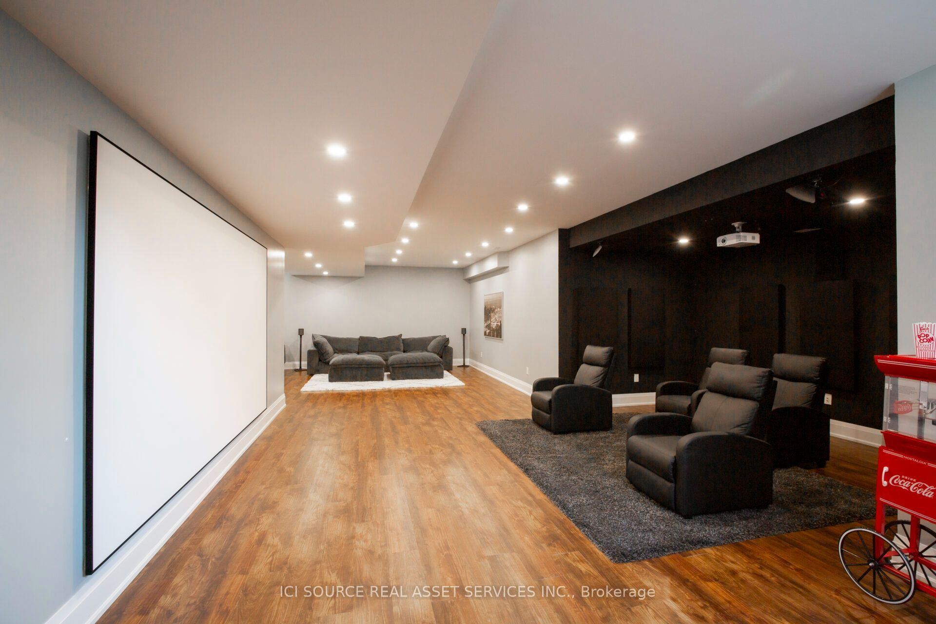 62 Miles Street Property Photo 27