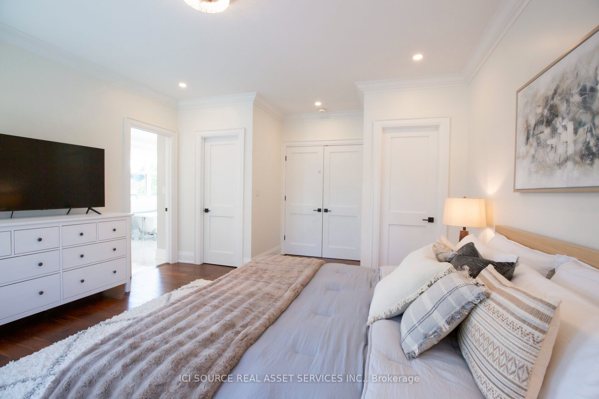 62 Miles Street Property Photo 31