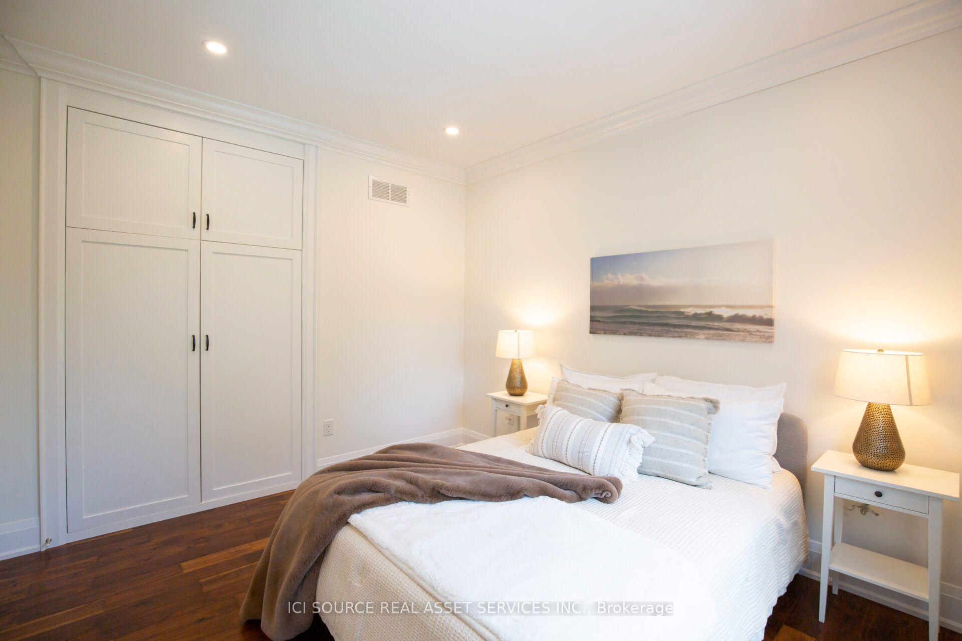 62 Miles Street Property Photo 39