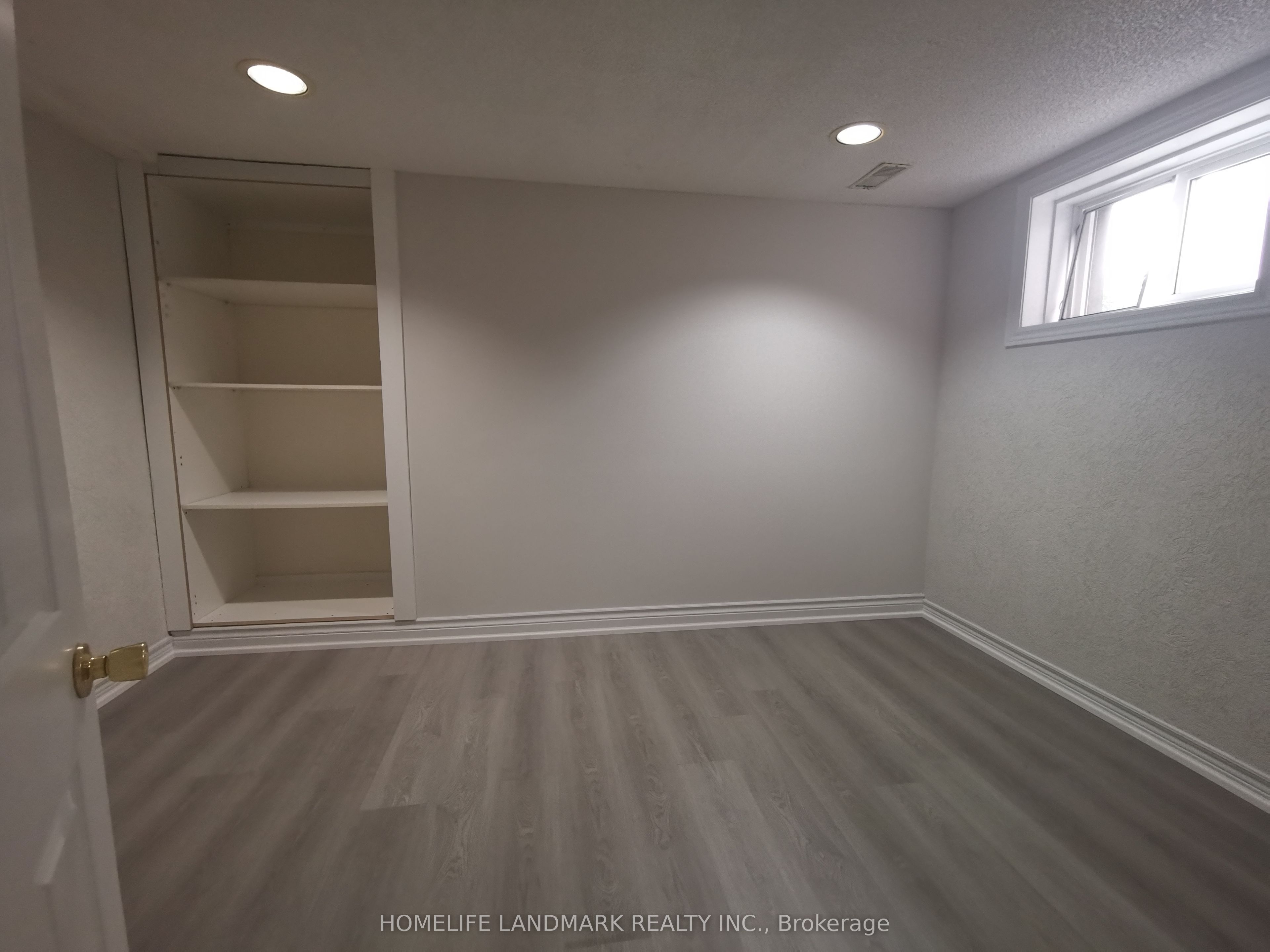 288 Maple Leaf Drive Basement Property Photo 3