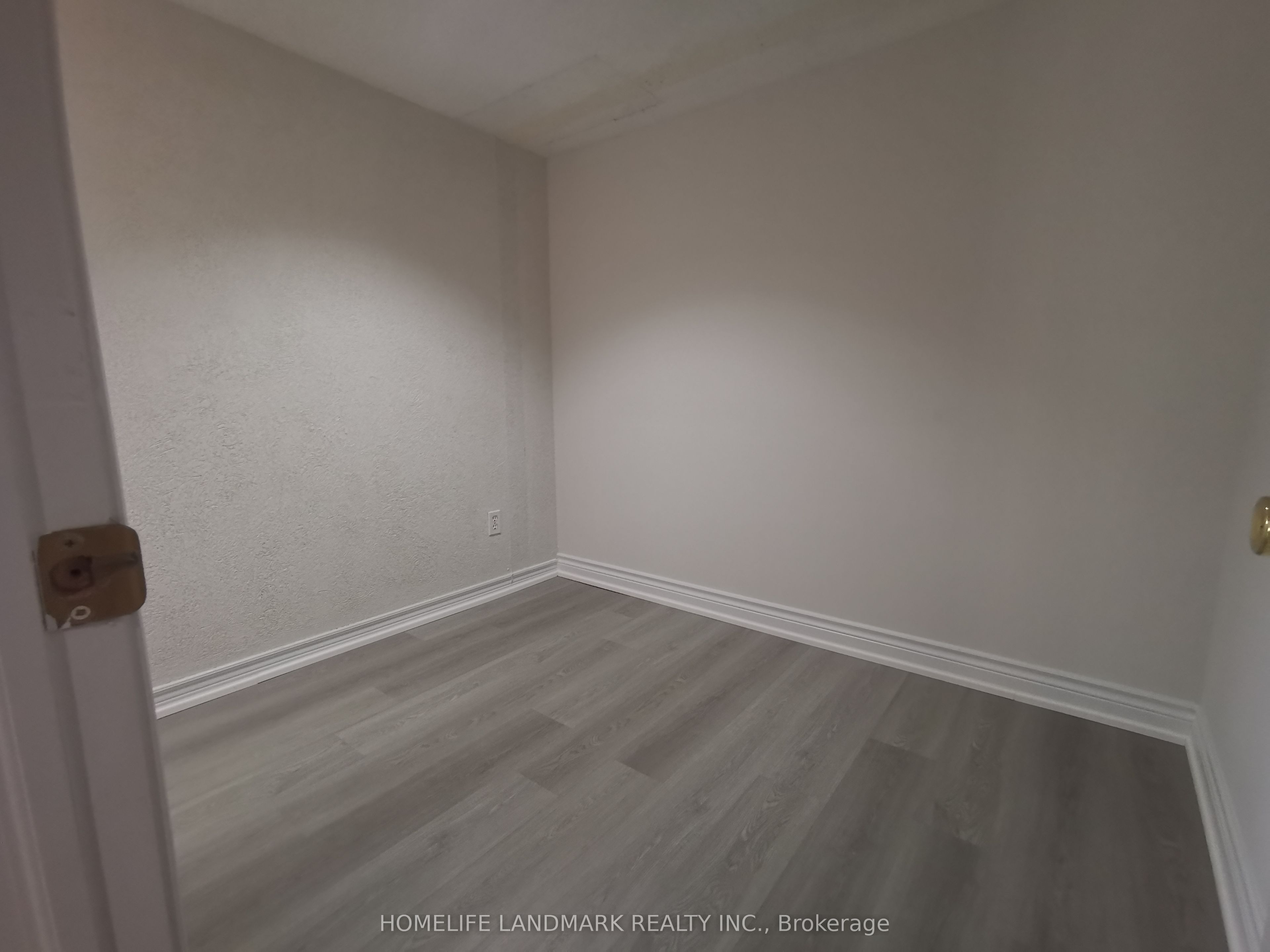 288 Maple Leaf Drive Basement Property Photo 11