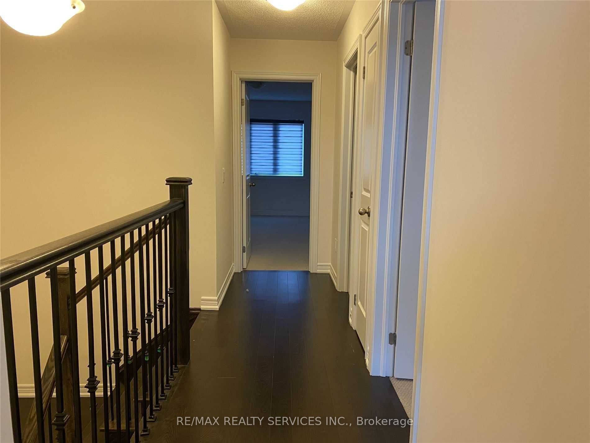 43 Hogan Manor Drive Property Photo 8