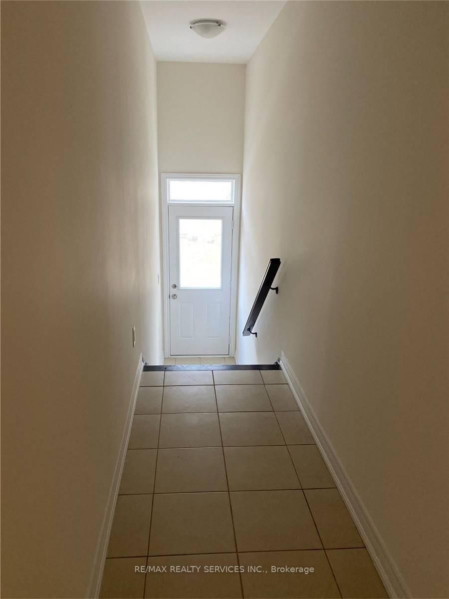 43 Hogan Manor Drive Property Photo 16