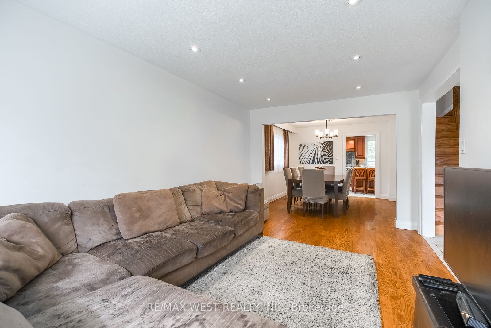 347 Karen Park Crescent Property Photo 8