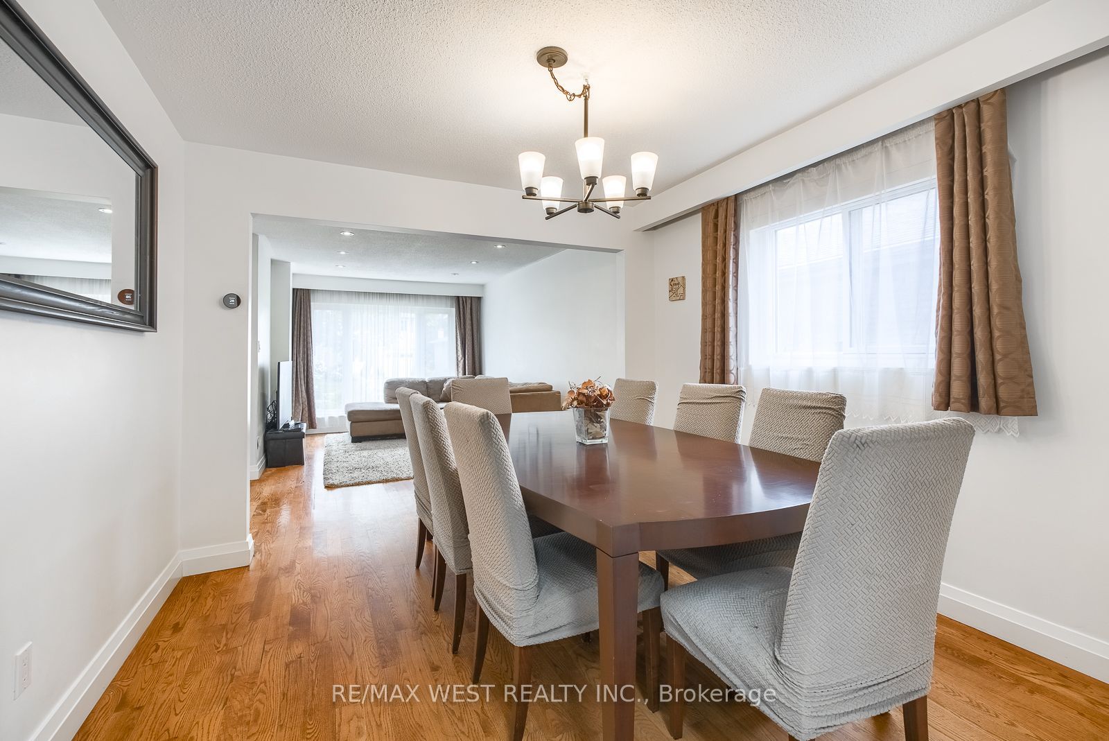 347 Karen Park Crescent Property Photo 10