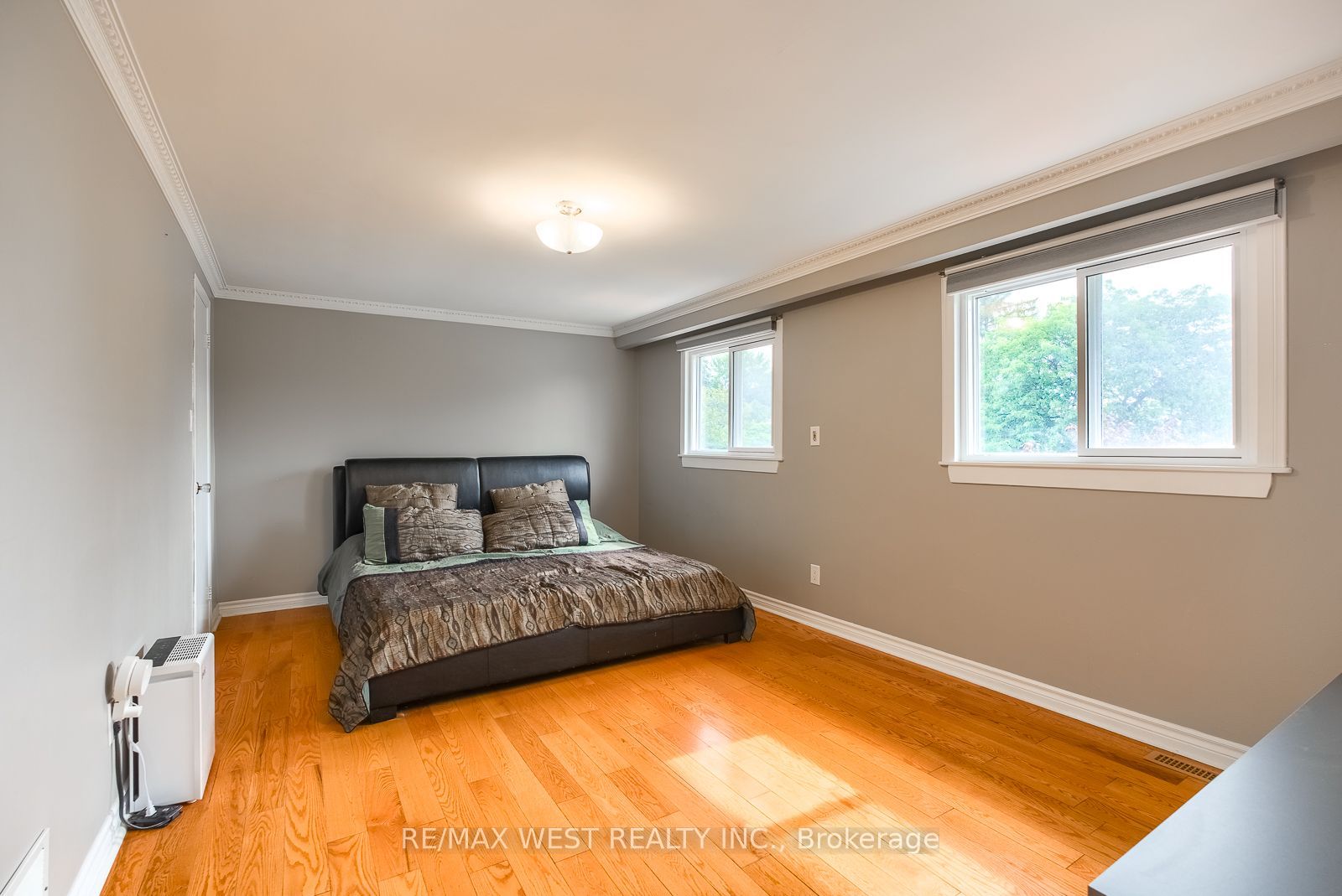 347 Karen Park Crescent Property Photo 22