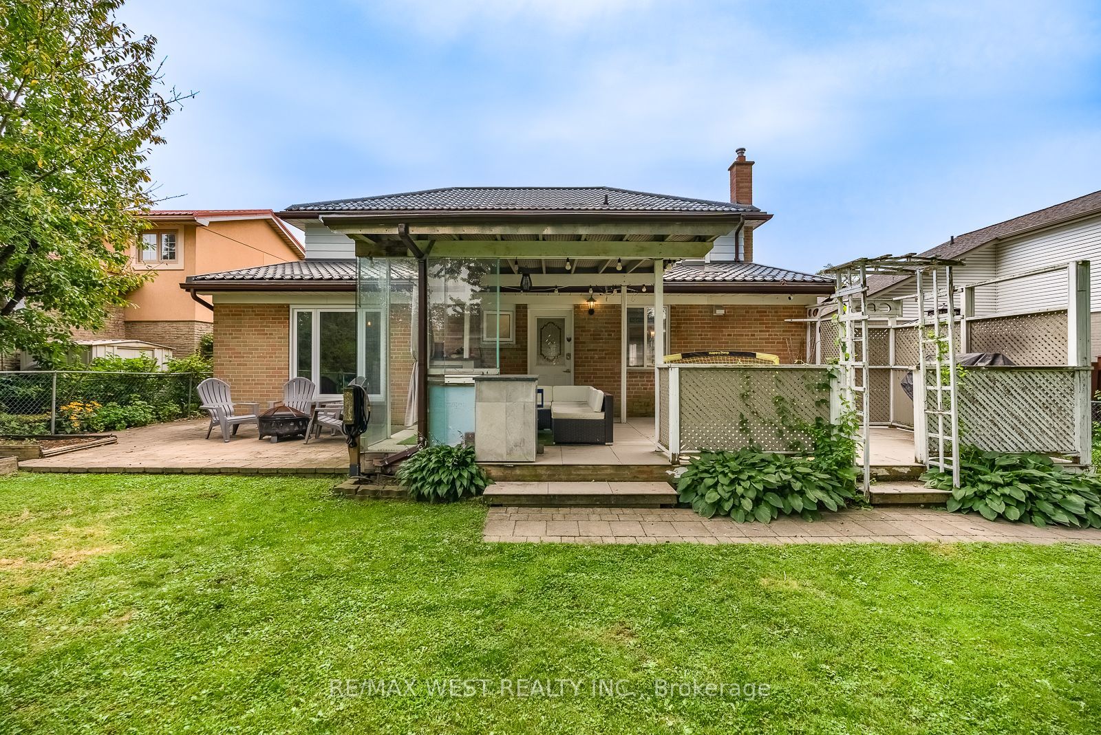 347 Karen Park Crescent Property Photo 41