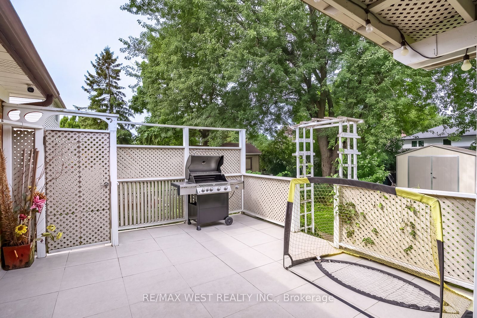 347 Karen Park Crescent Property Photo 45