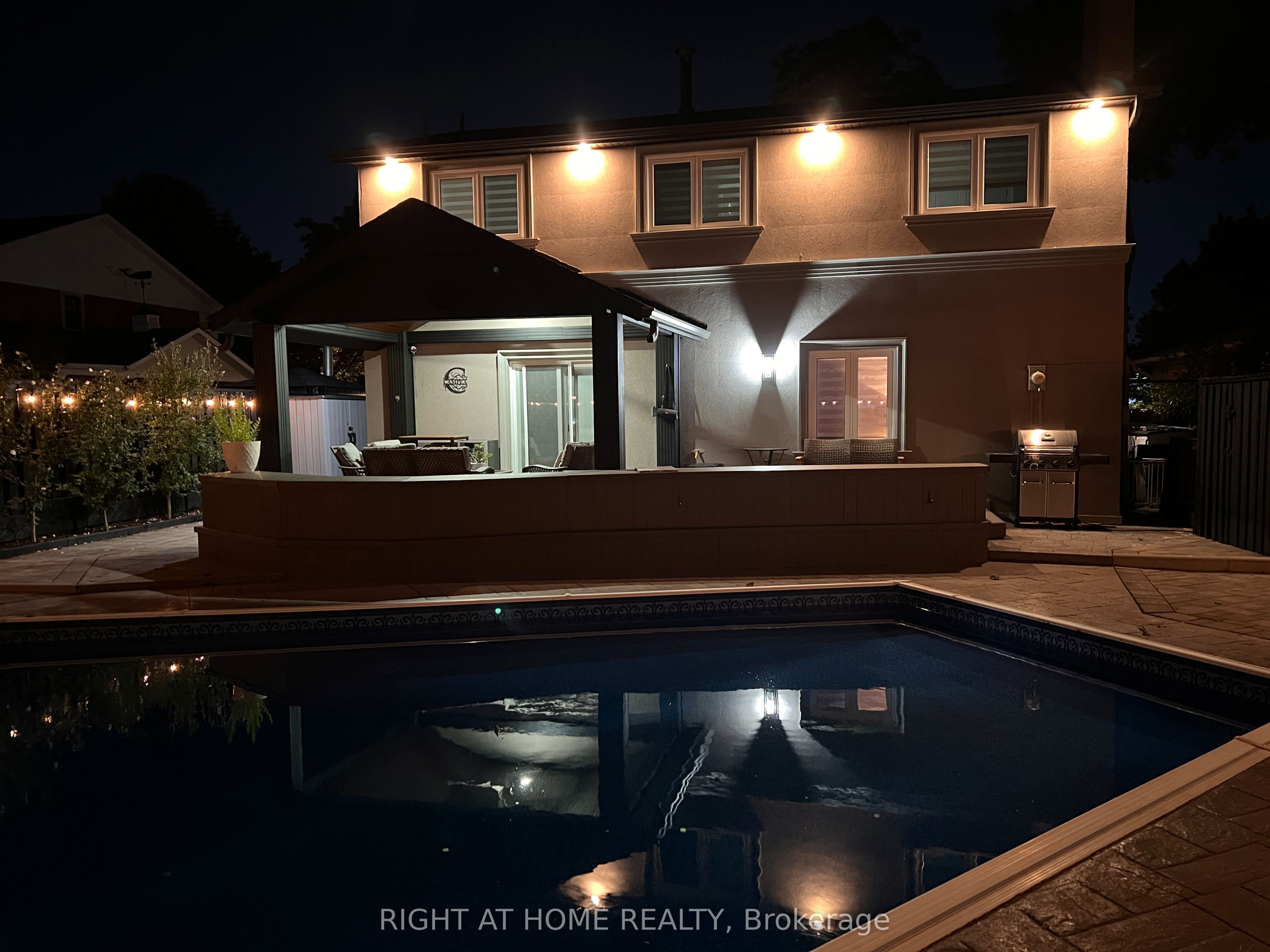 1916 Pagehurst Court Property Photo 37