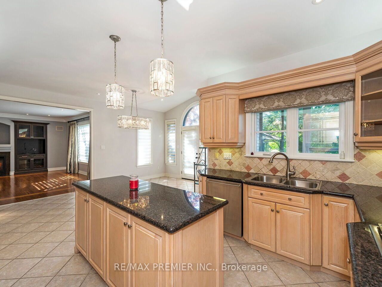 27 Gaydon Avenue Property Photo 9