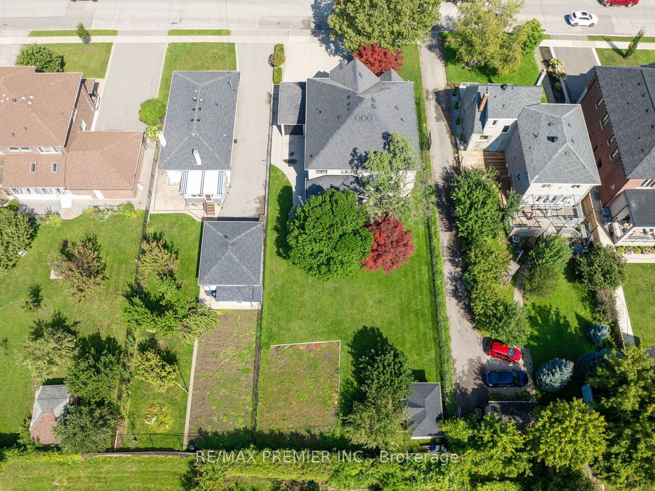 27 Gaydon Avenue Property Photo 44