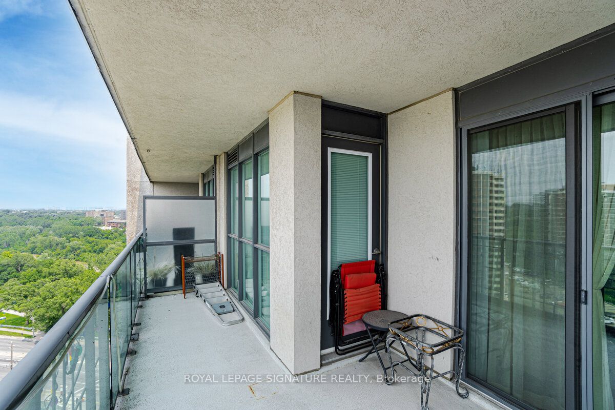 38 Fontenay Court 1410 Property Photo 25
