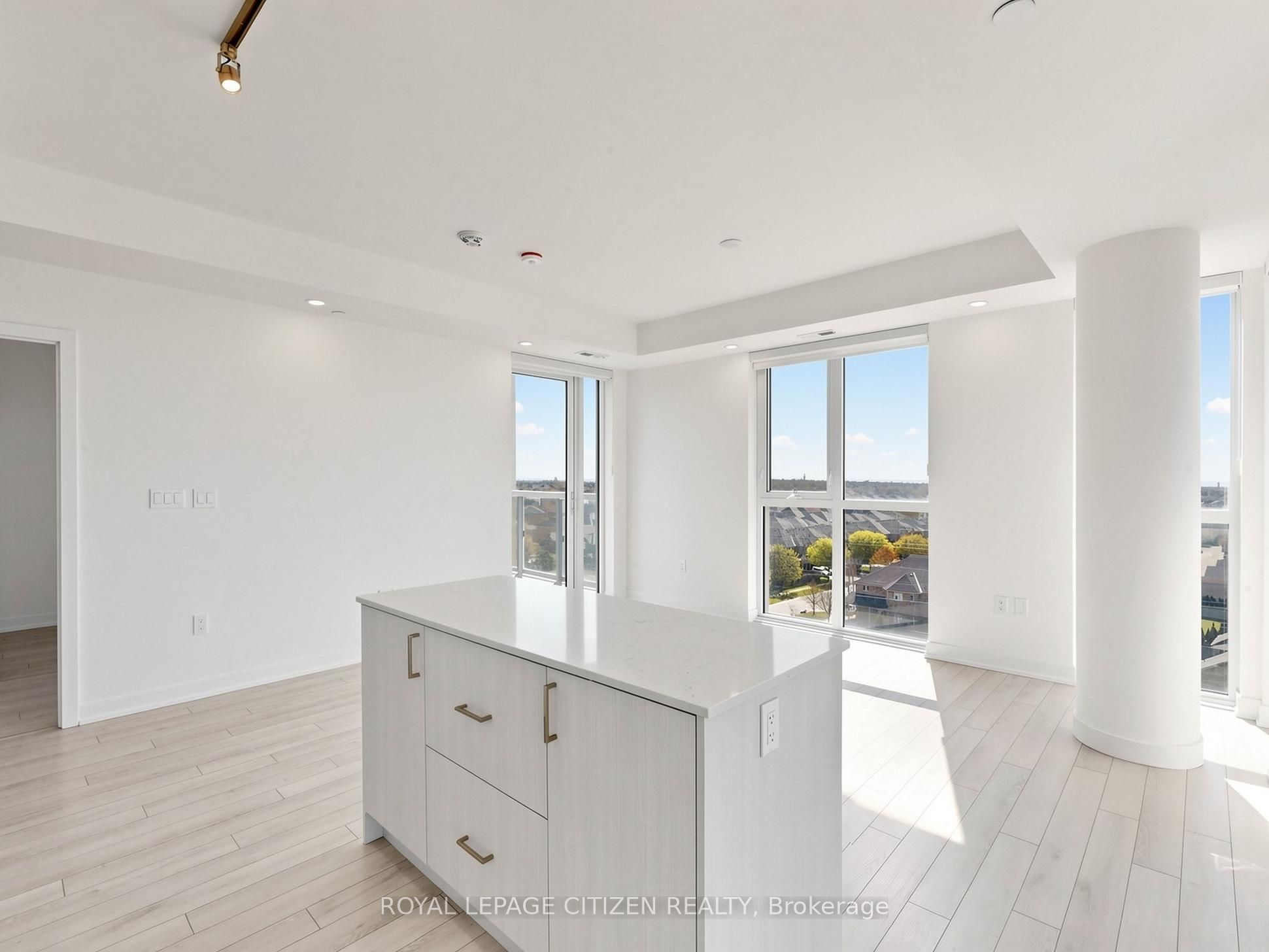 1005 Dundas Street 814 Property Photo 14