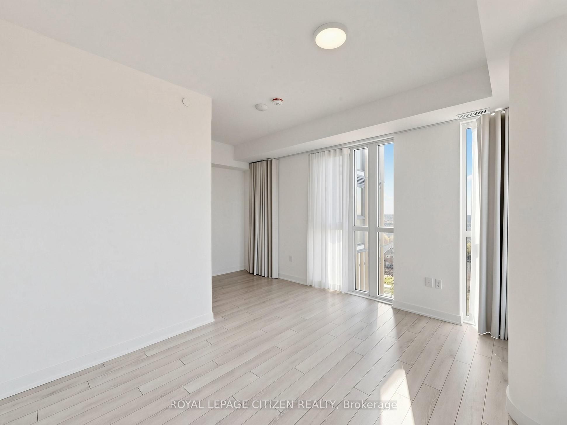 1005 Dundas Street 814 Property Photo 16